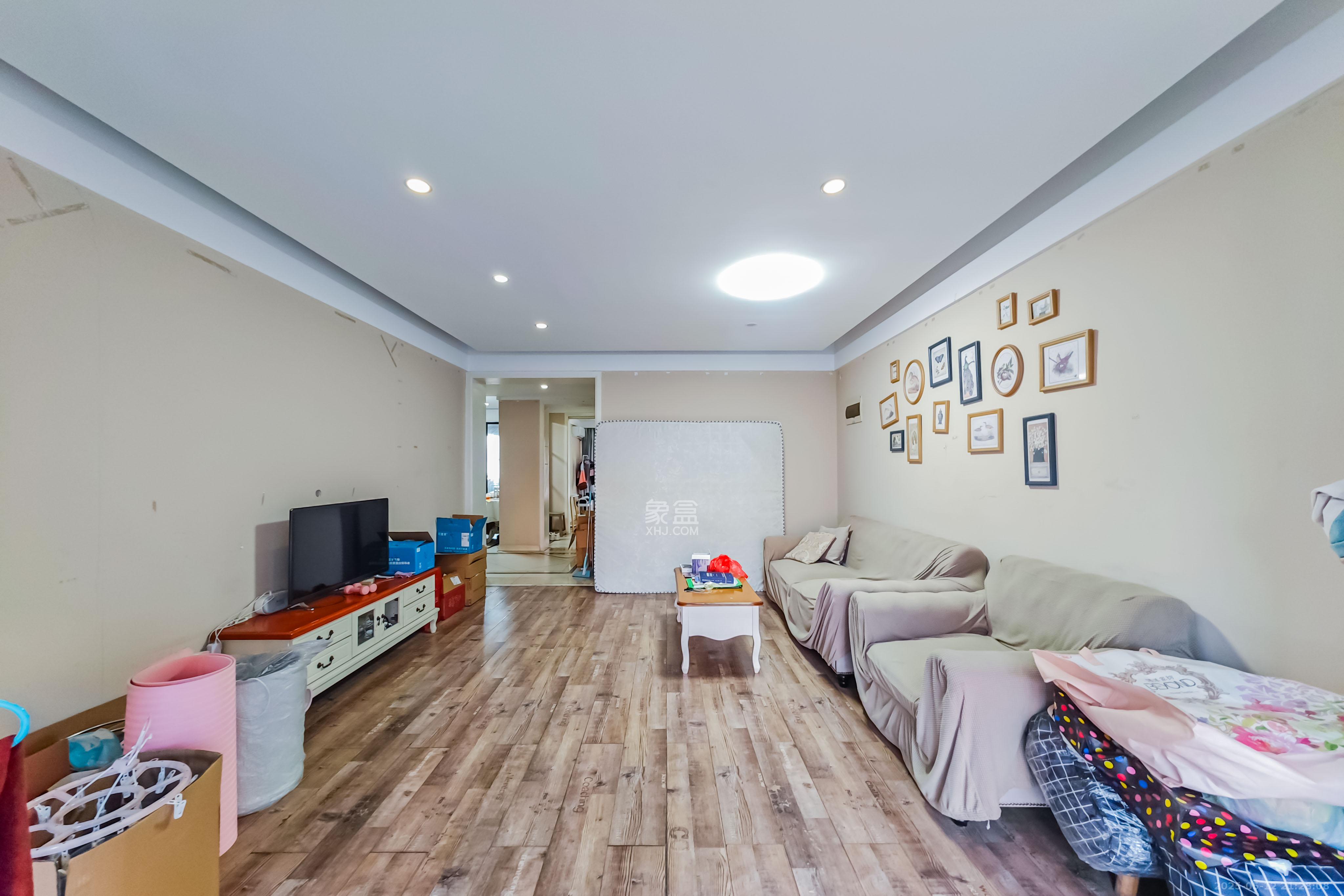 中城丽景香山园  4室2厅2卫    150.0万 中城丽景香山园  4室2厅2卫    150.0万