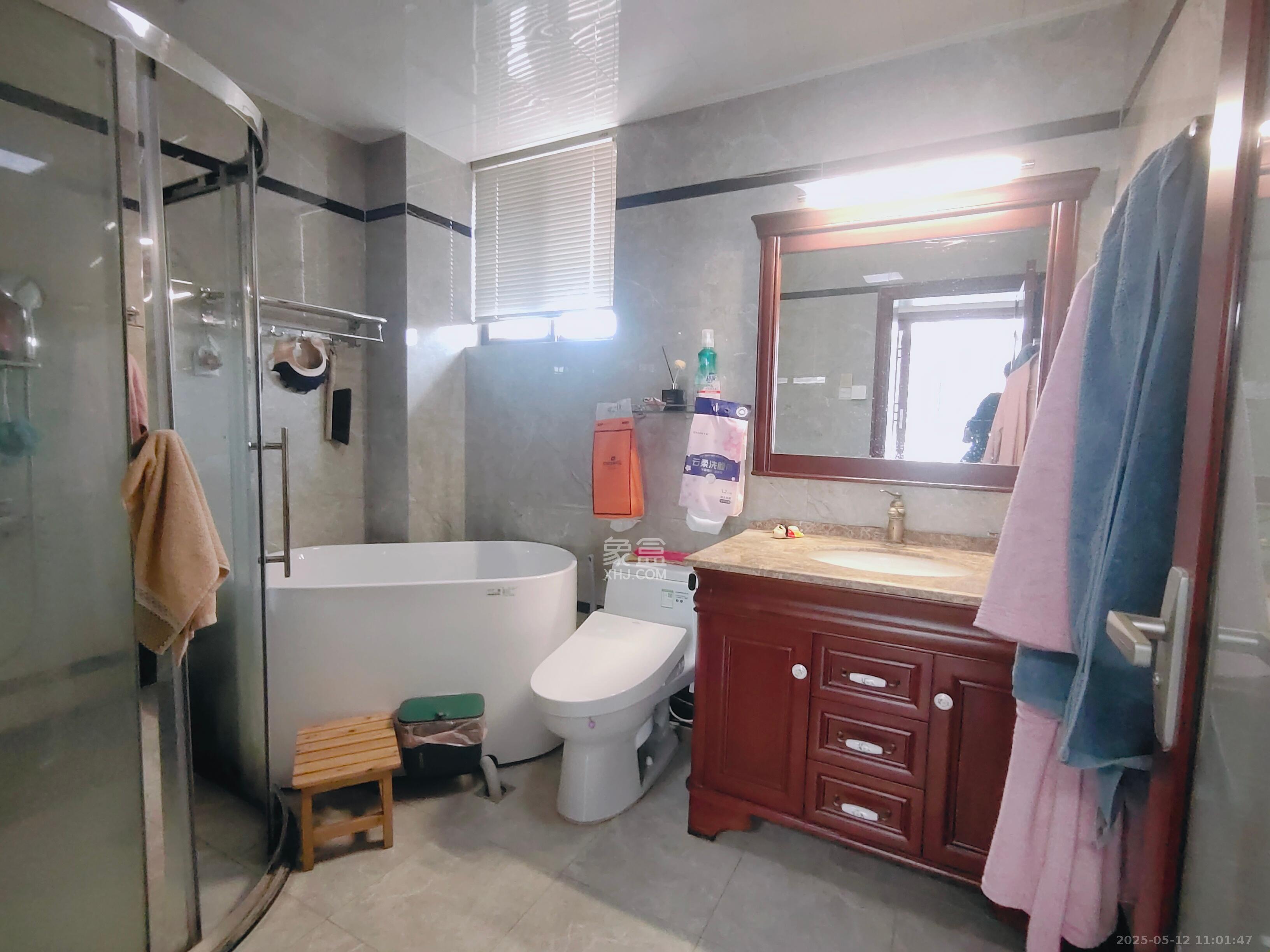 汀湘十里 7室3厅4卫 15000.0元/月 汀湘十里 7室3厅4卫 15000.0元/月室内图