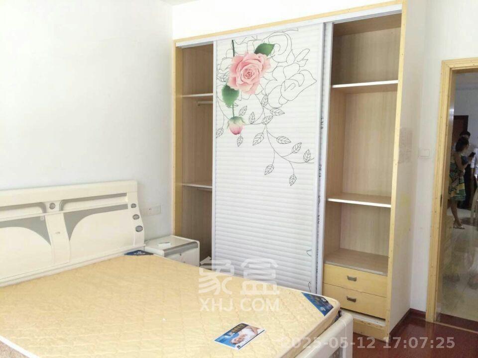 长房时代城  2室1厅1卫   2600.00元/月室内图