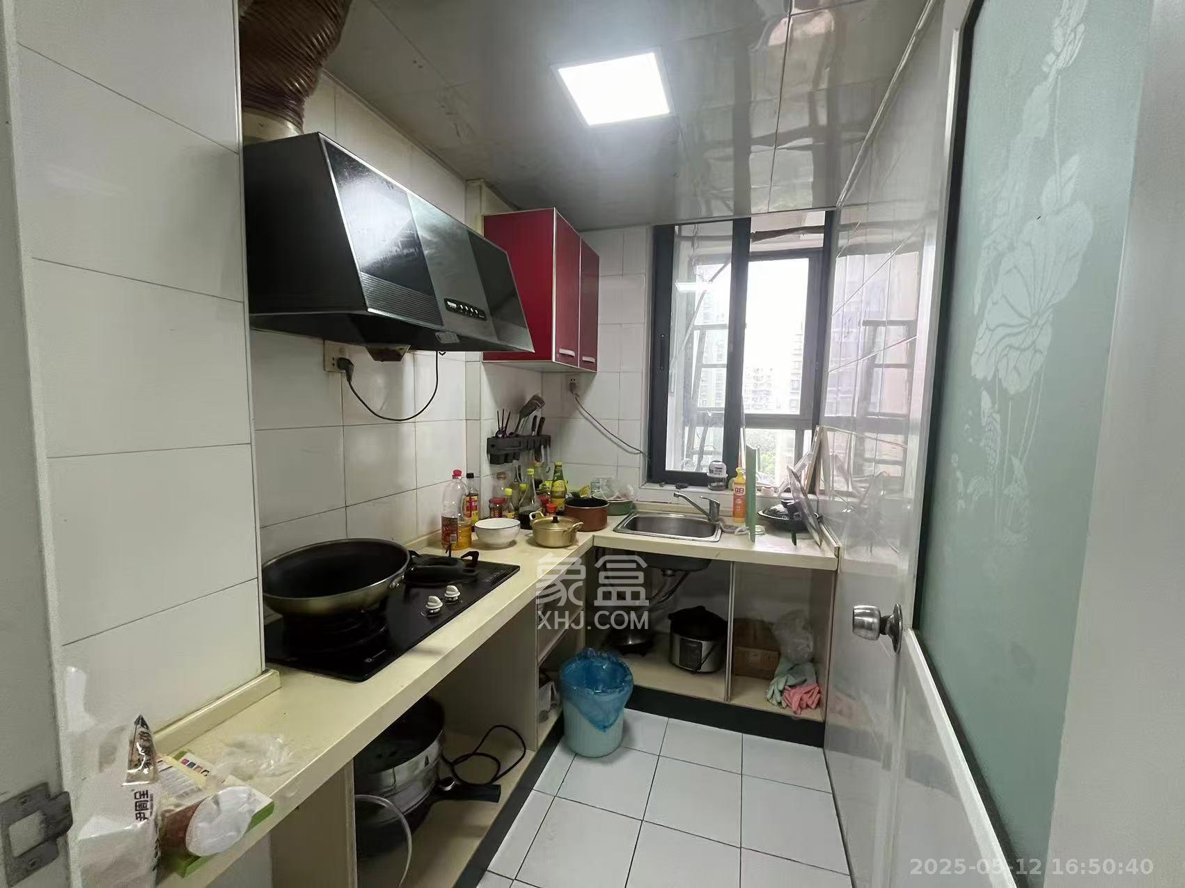 满庭芳小区  1室1厅1卫    1500.0元/月室内图