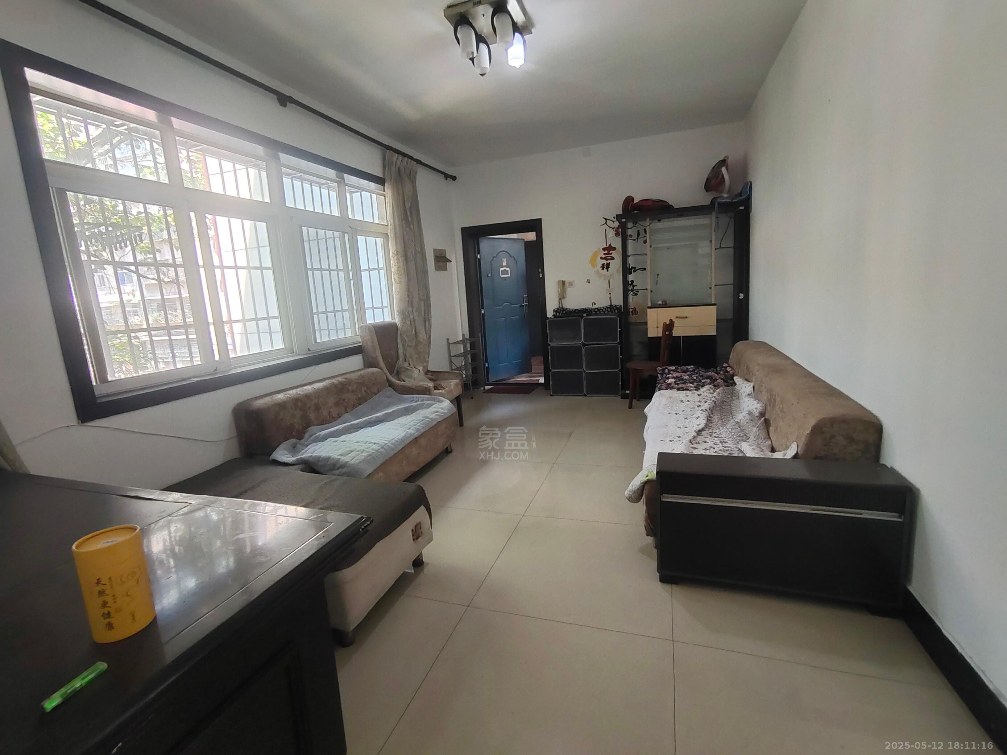 嘉园小区 2室2厅1卫 1000.0元/月 嘉园小区 2室2厅1卫 1000.0元/月室内图