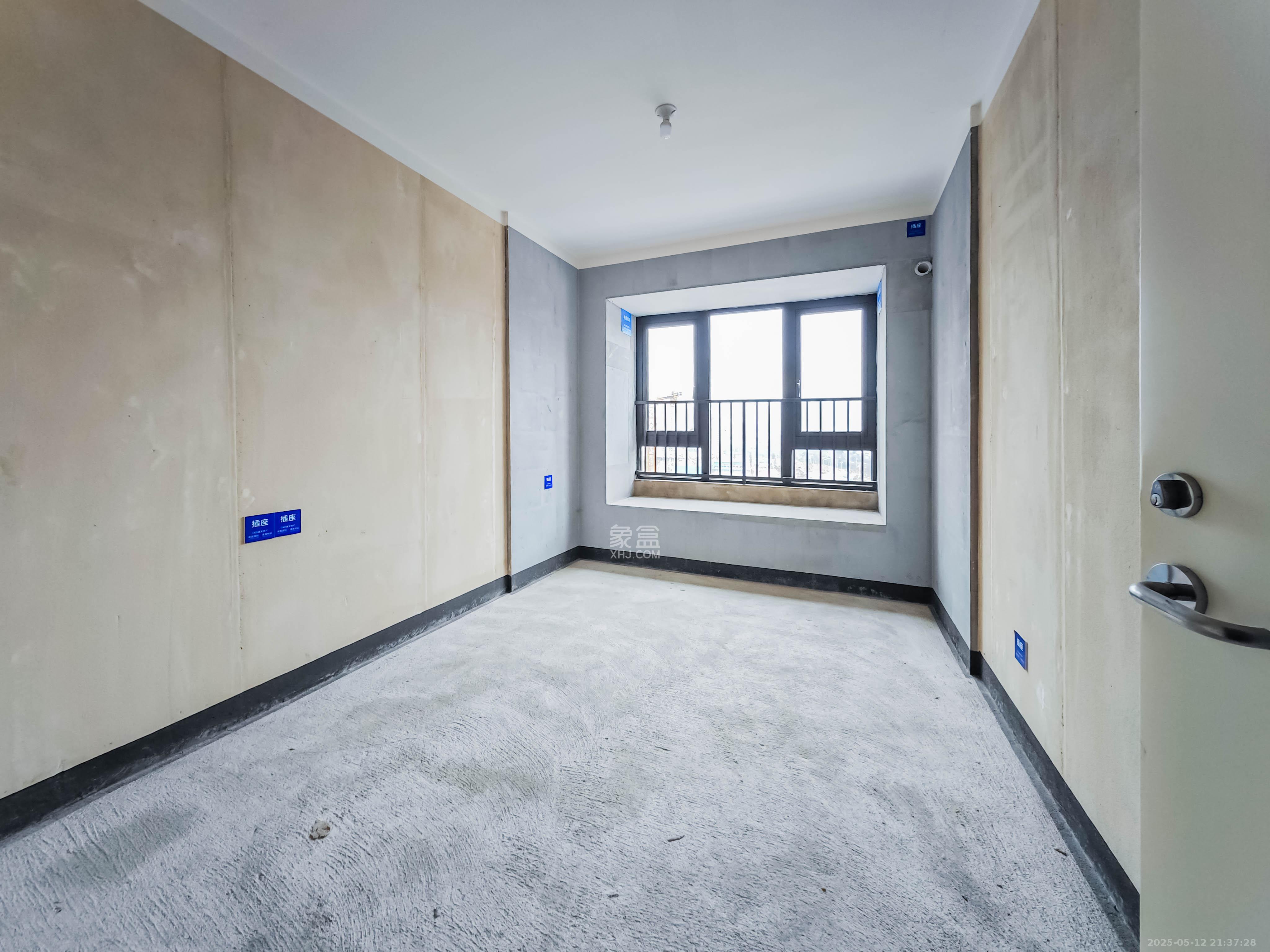 建发玖洲观澜  4室2厅2卫   185.00万其他