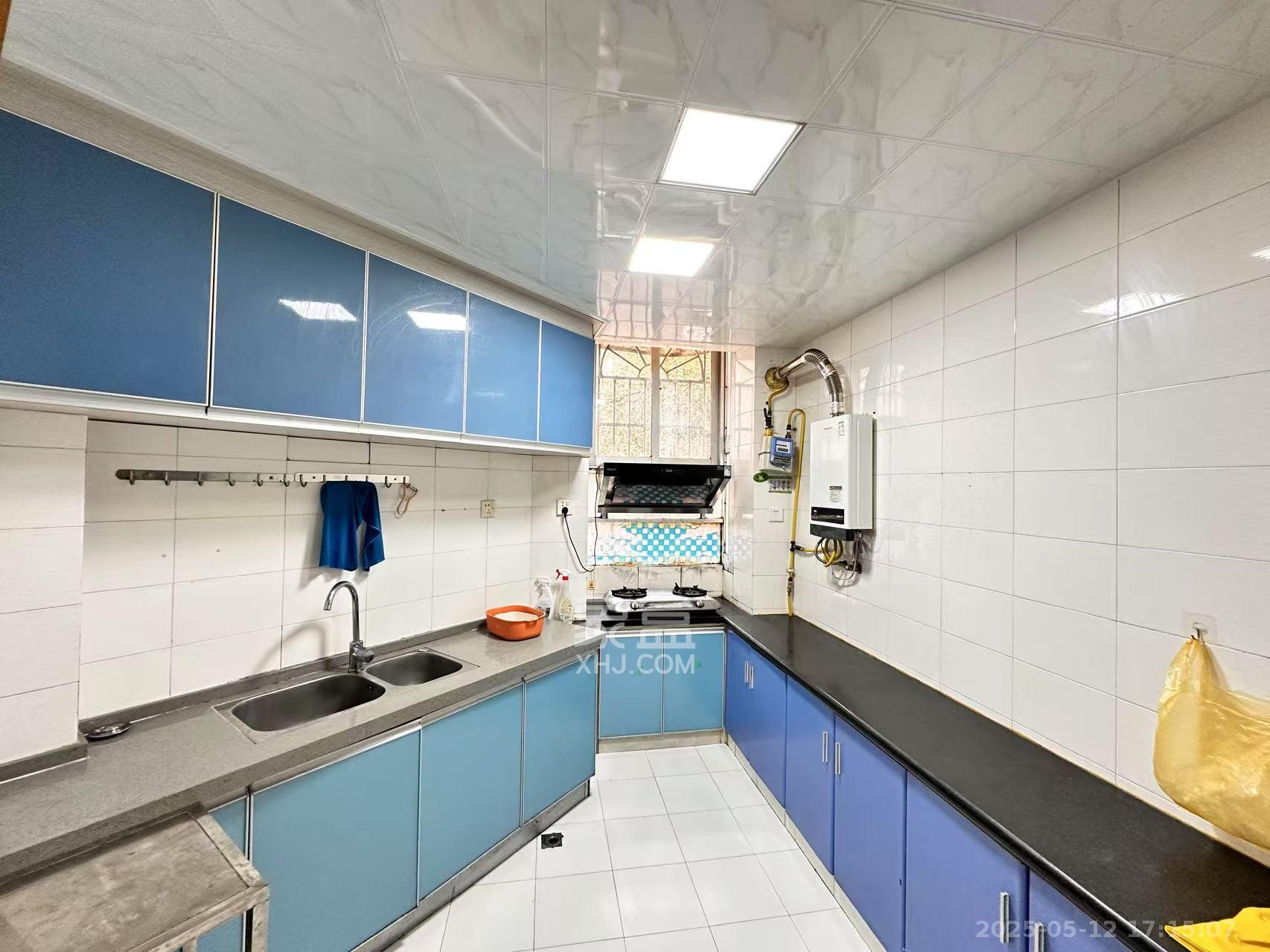 英才园二片 2室2厅2卫 2200.0元/月 英才园二片 2室2厅2卫 2200.0元/月室内图