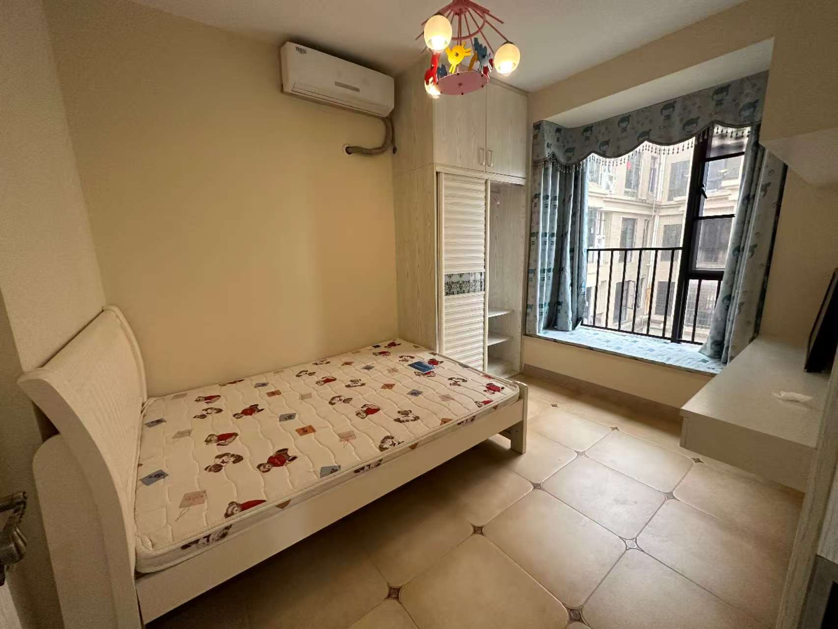 滨江帝景二期(三期) 2室2厅1卫 3000.0元/月 滨江帝景二期(三期) 2室2厅1卫 3000.0元/月室内图