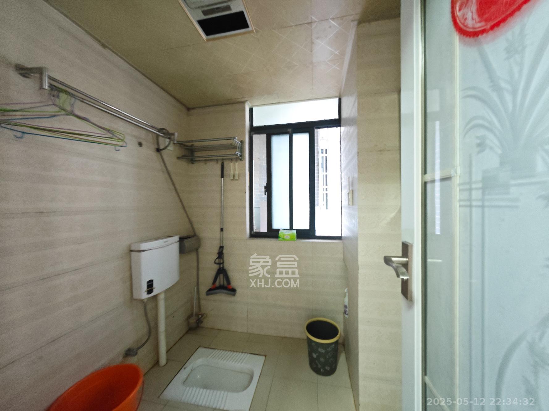 世纪桃花苑  2室2厅1卫    63.8万其他