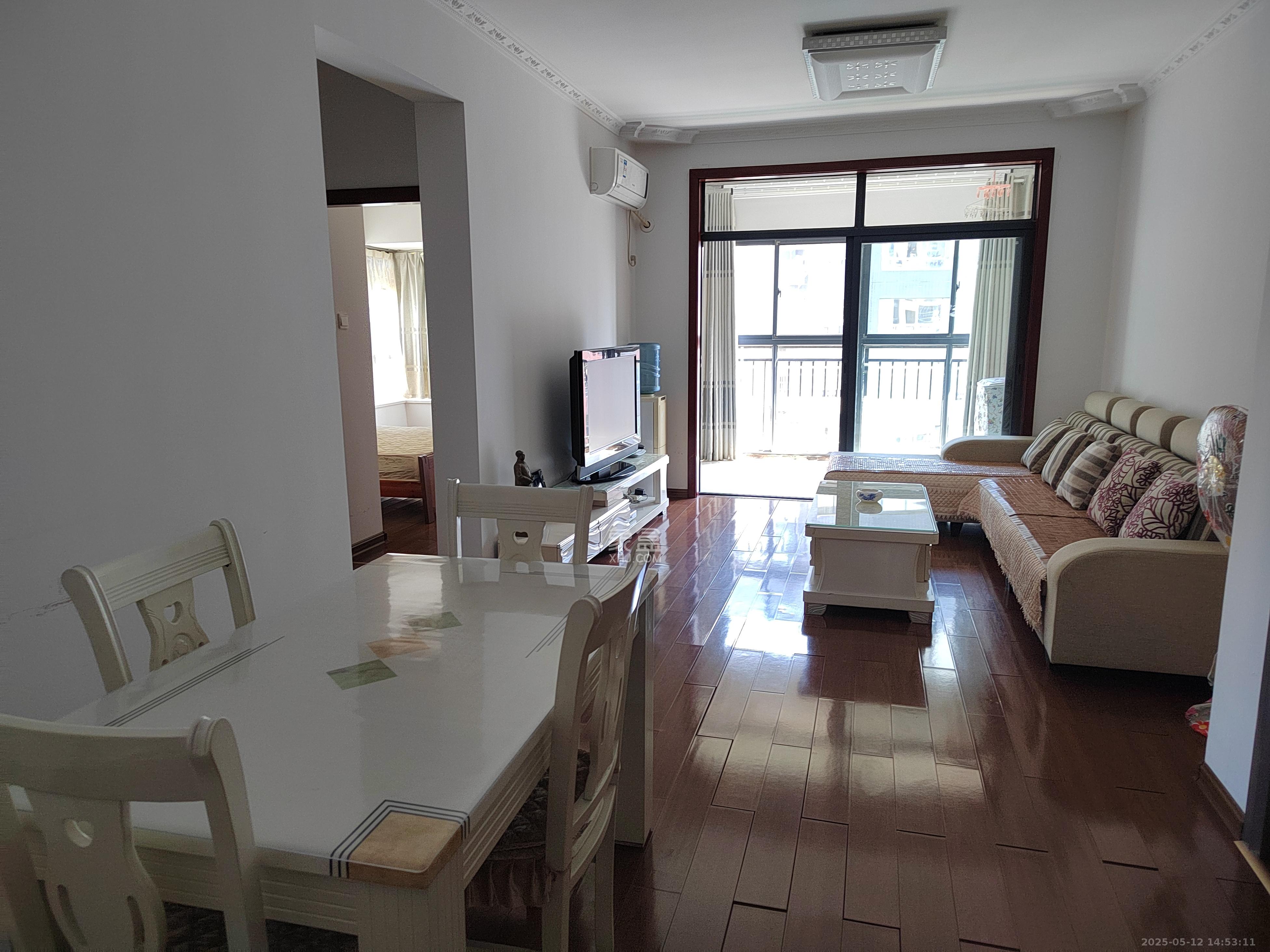 中信文化广场(中信新城二期)  2室2厅1卫    1850.0元/月 中信文化广场(中信新城二期)  2室2厅1卫    1850.0元/月