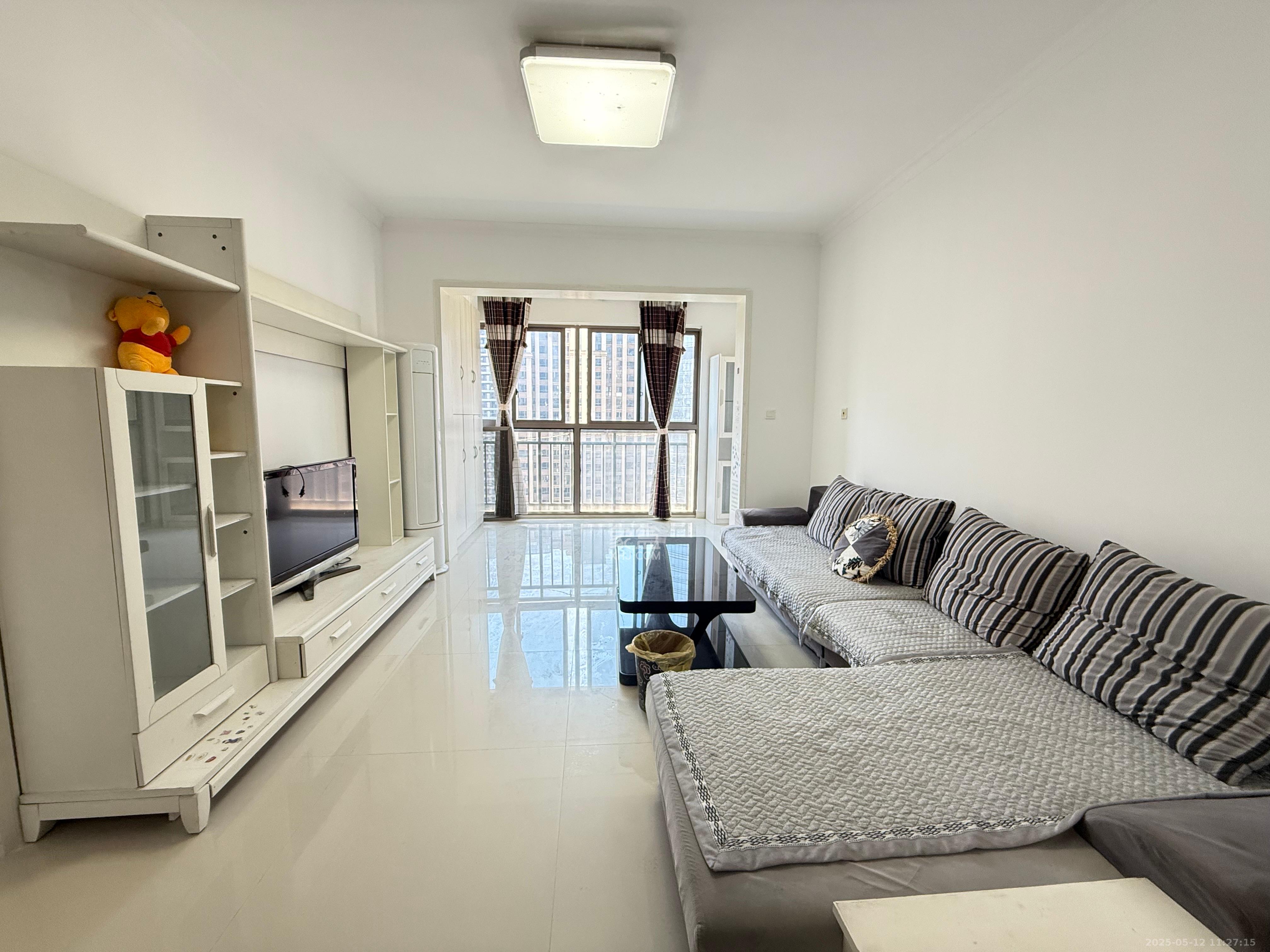 世茂铂翠湾一期 2室2厅1卫 2700.0元/月 世茂铂翠湾一期 2室2厅1卫 2700.0元/月室内图