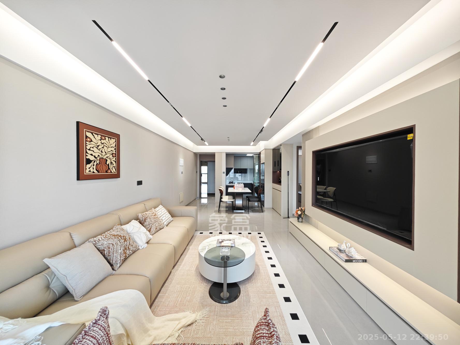 中建嘉和城  3室2厅1卫    95.8万 中建嘉和城  3室2厅1卫    95.8万客厅