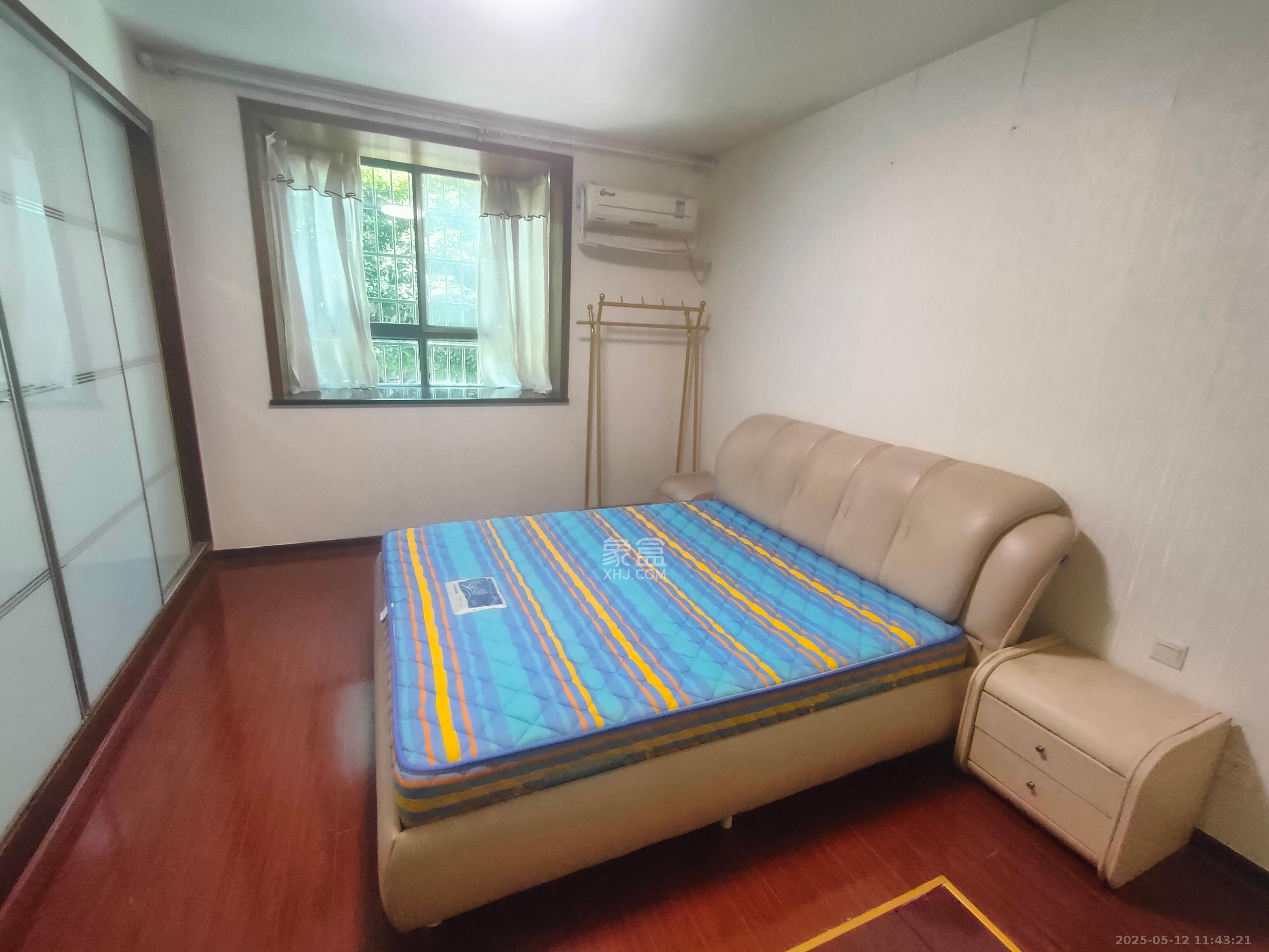天峰名苑  3室2厅2卫   2900.00元/月室内图