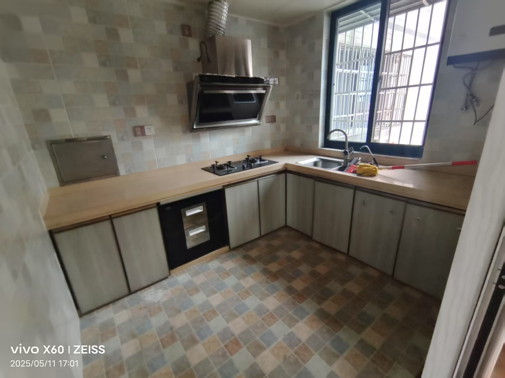 百金城小区 3室1厅1卫 2800.0元/月 百金城小区 3室1厅1卫 2800.0元/月室内图