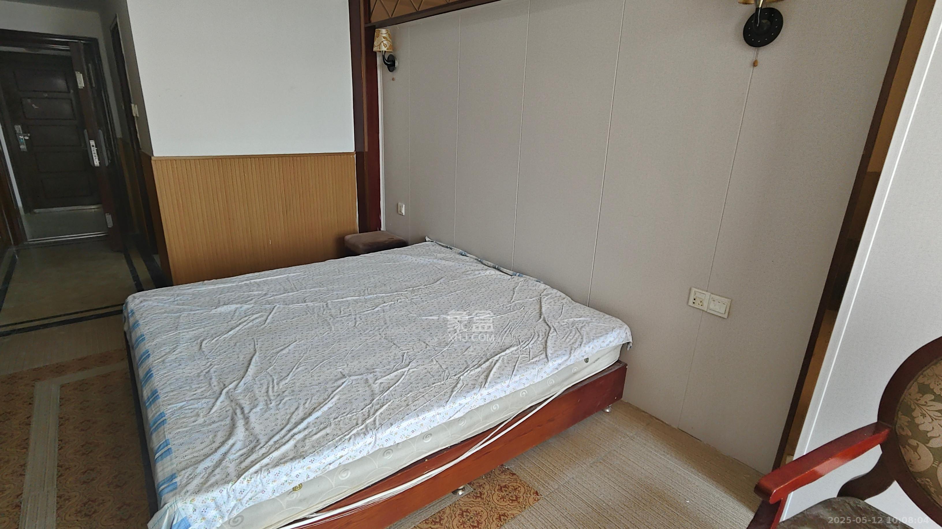 观湖公寓  1室1厅1卫   1800.00元/月室内图