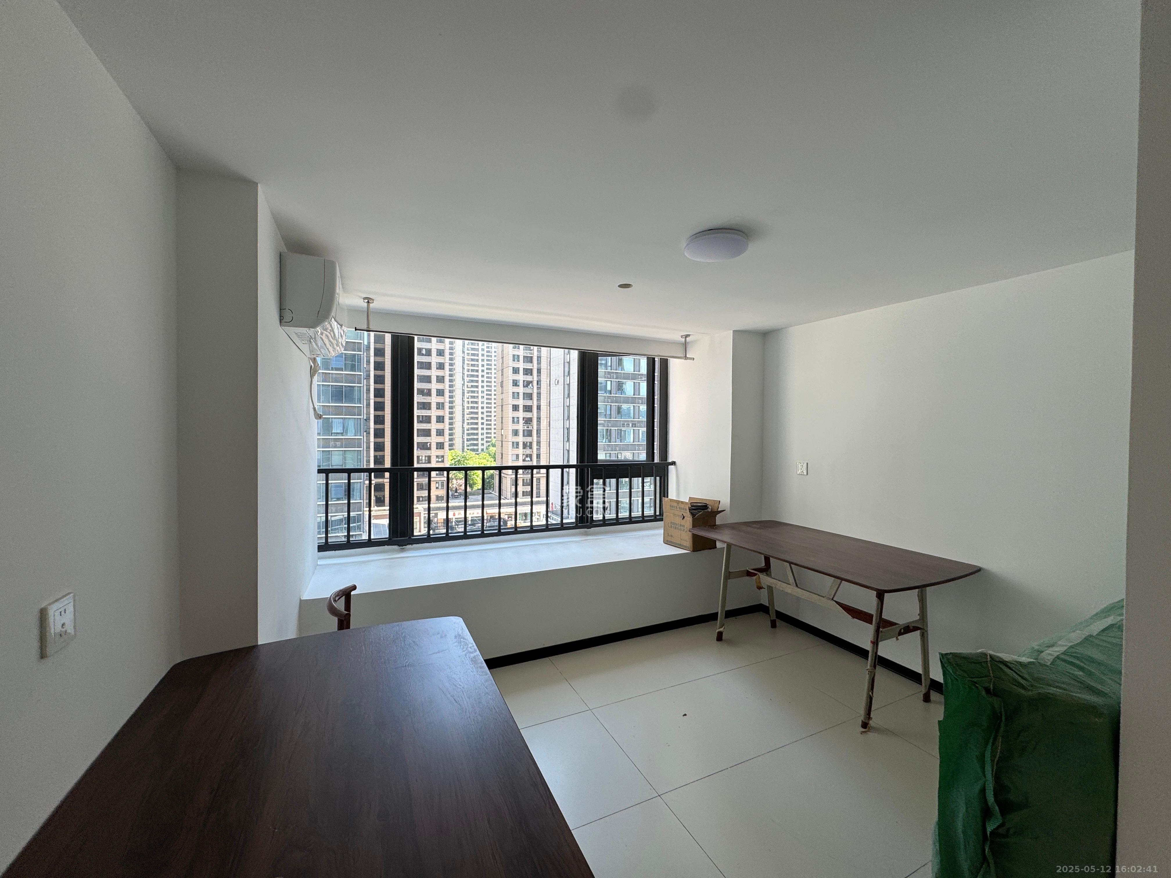 龙湖铂金岛 2室1厅1卫 2000.0元/月 龙湖铂金岛 2室1厅1卫 2000.0元/月室内图