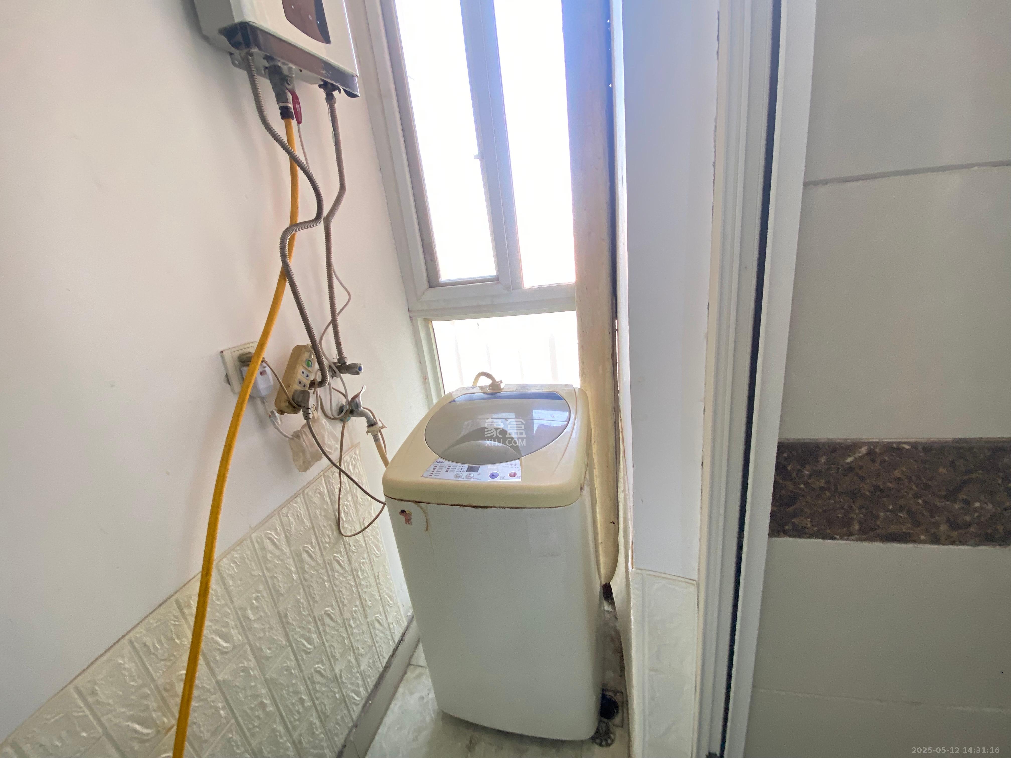 白沙晶城  1室1厅1卫   1700.00元/月室内图