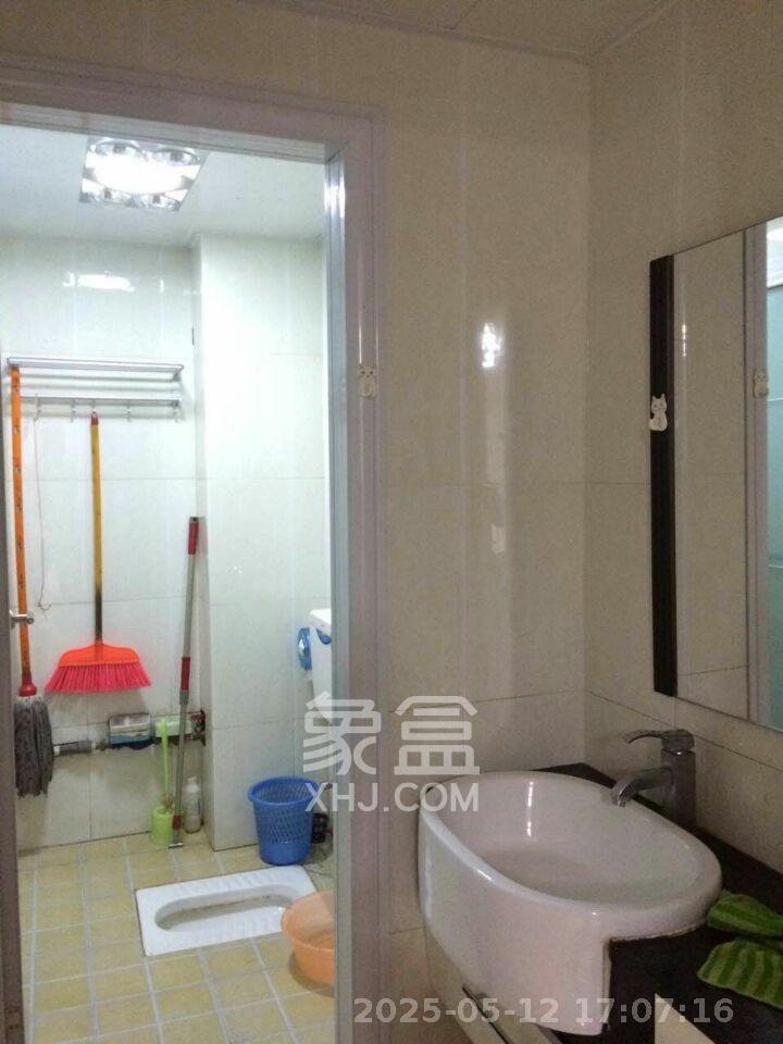 长房时代城  2室1厅1卫   2600.00元/月室内图