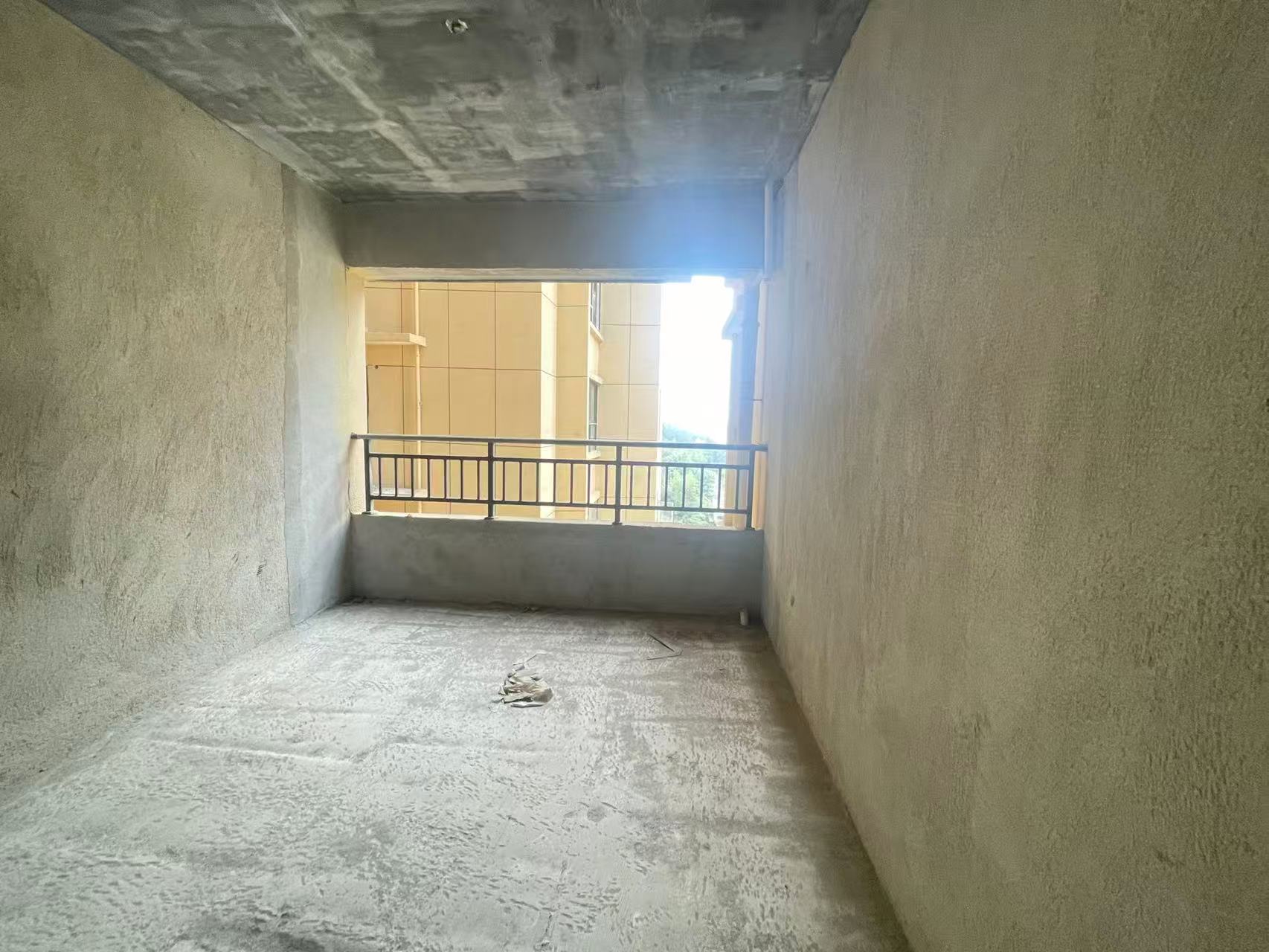 东山领秀 4室2厅2卫 65.8万 东山领秀 4室2厅2卫 65.8万卧室