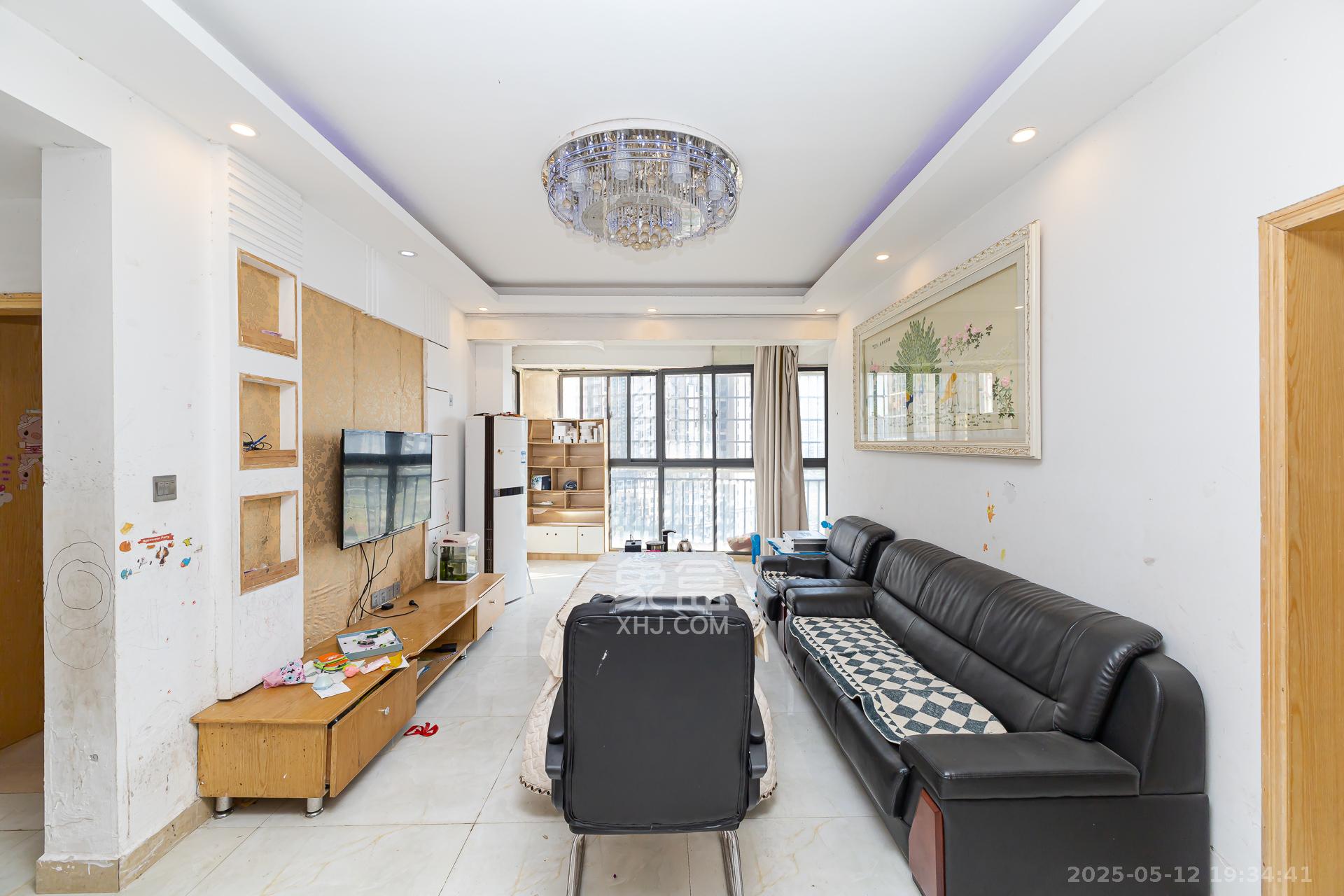 浩龙音乐界  3室2厅1卫    43.0万 浩龙音乐界  3室2厅1卫    43.0万