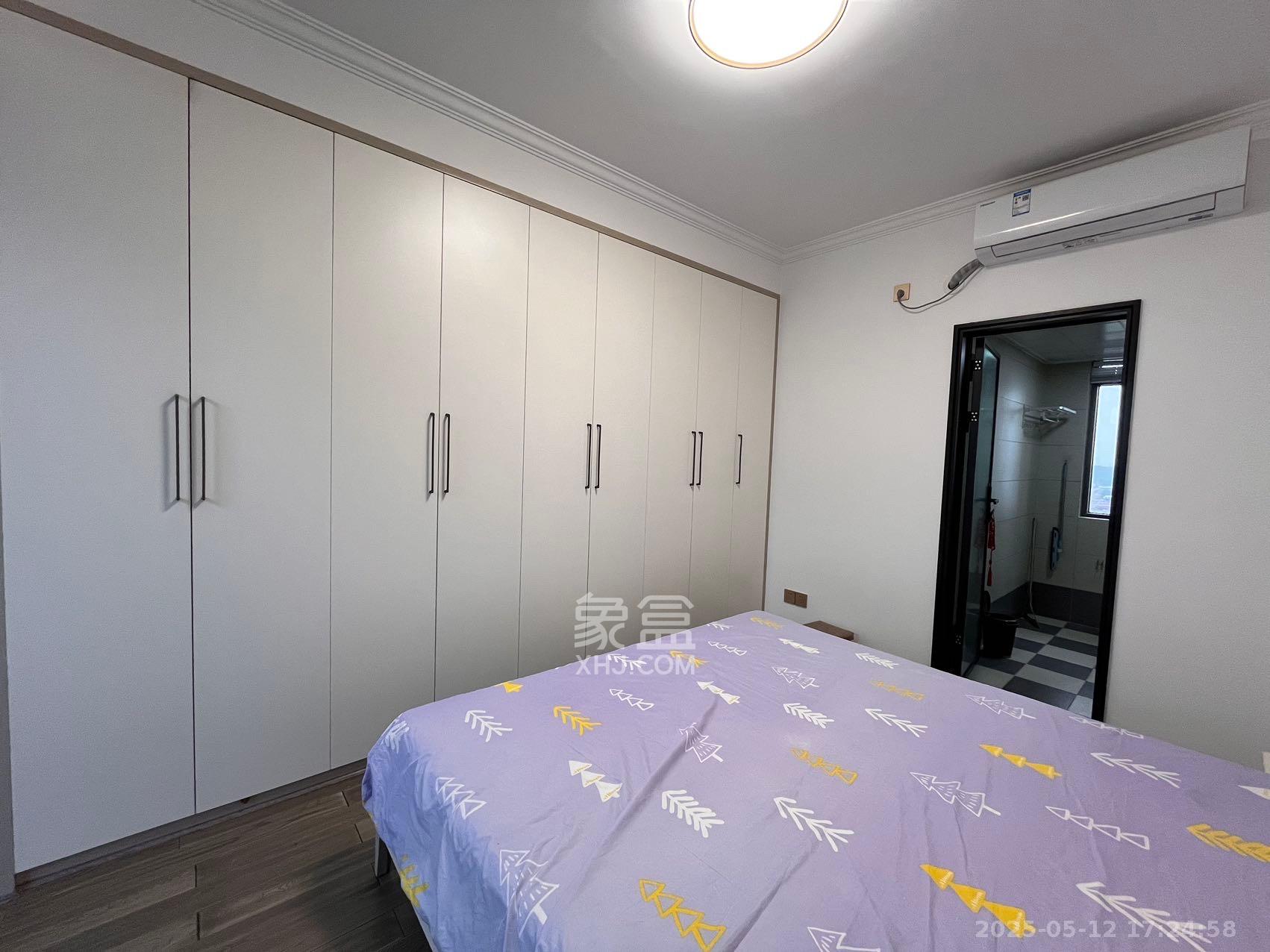 和悦城(蟠龙景苑)  3室2厅2卫   2400.00元/月室内图