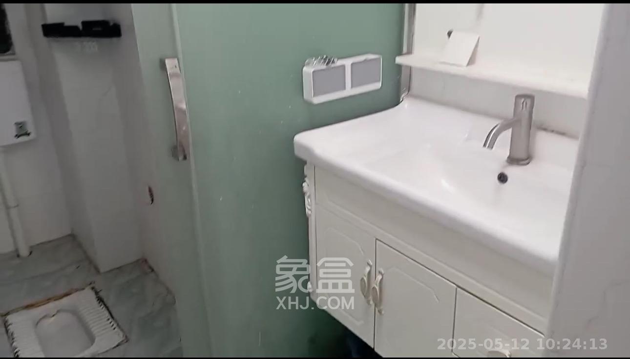 金领家族 3室1厅1卫 1900.0元/月 金领家族 3室1厅1卫 1900.0元/月室内图