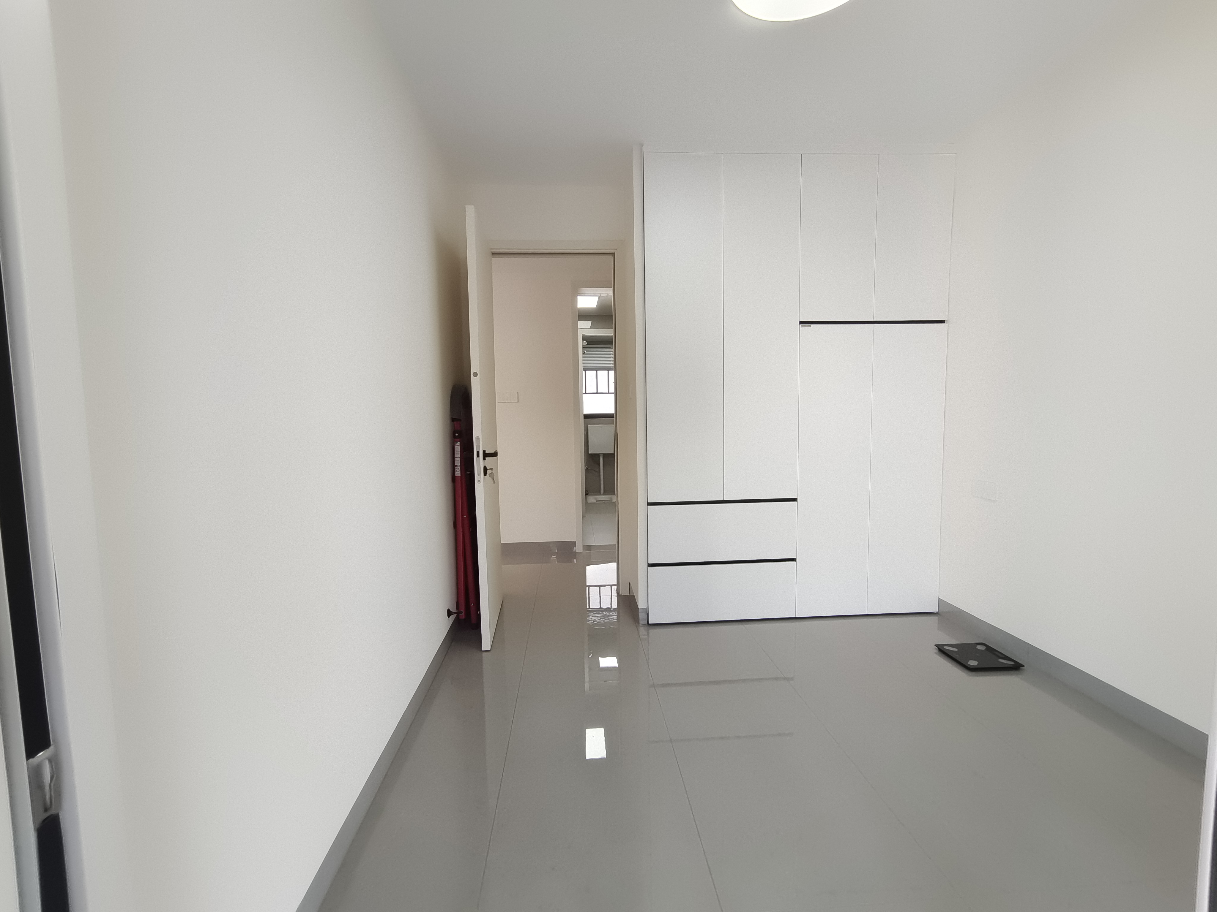 荣盛中央御府  3室2厅2卫    88.8万 荣盛中央御府  3室2厅2卫    88.8万客厅