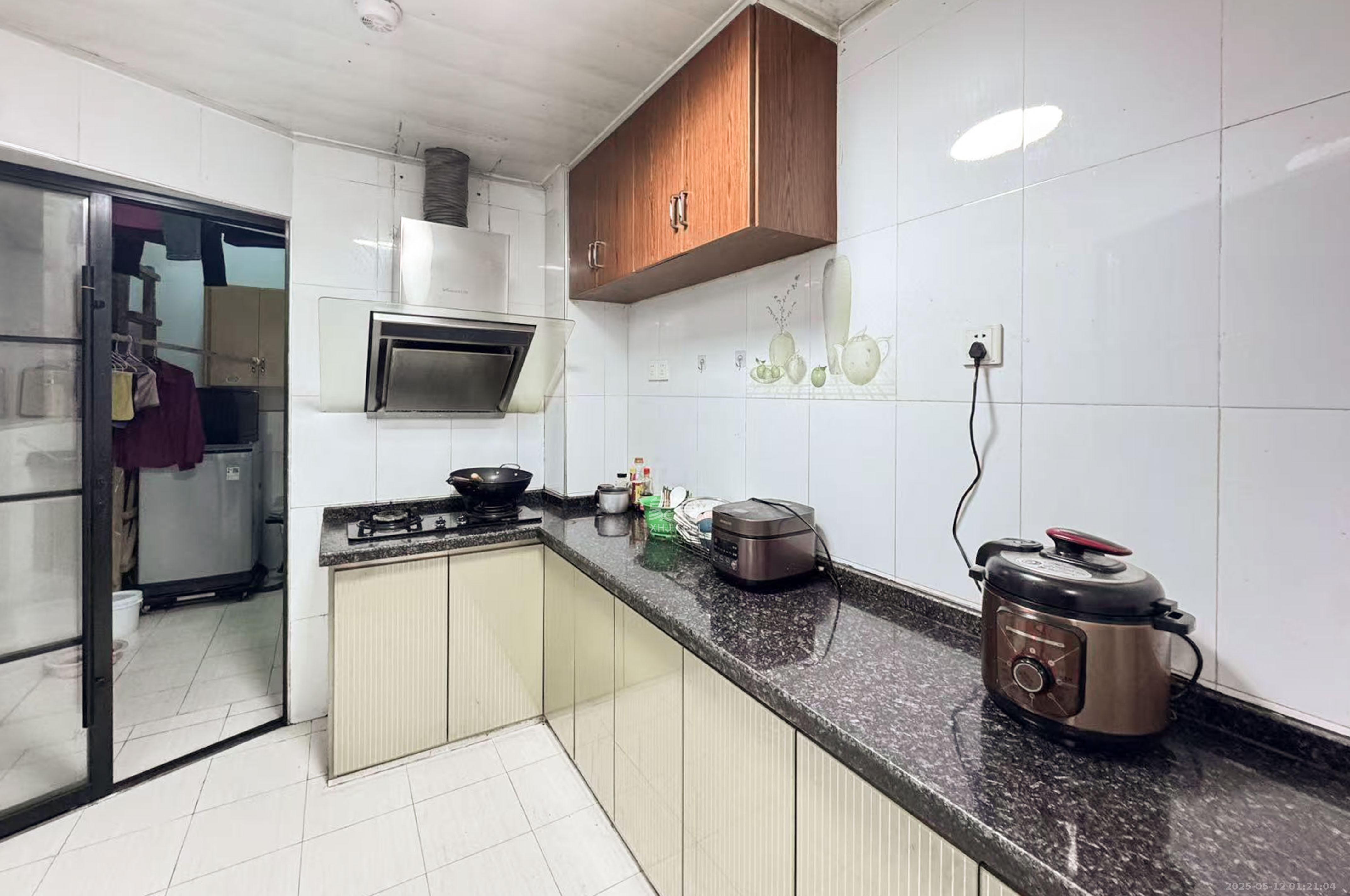 高信向日葵 2室2厅1卫 57.0万 高信向日葵 2室2厅1卫 57.0万厨房