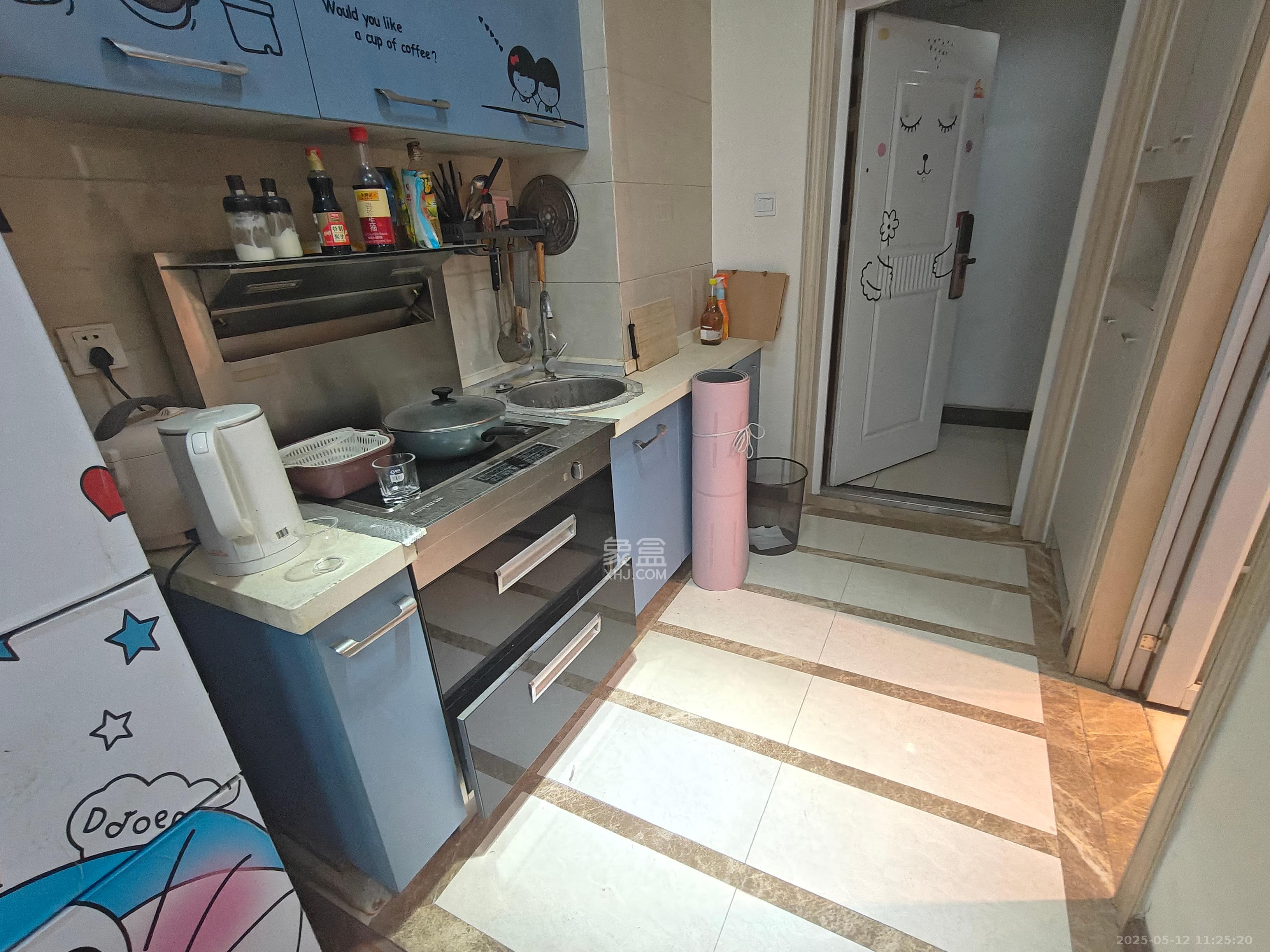 西子一间  1室1厅1卫   1500.00元/月室内图