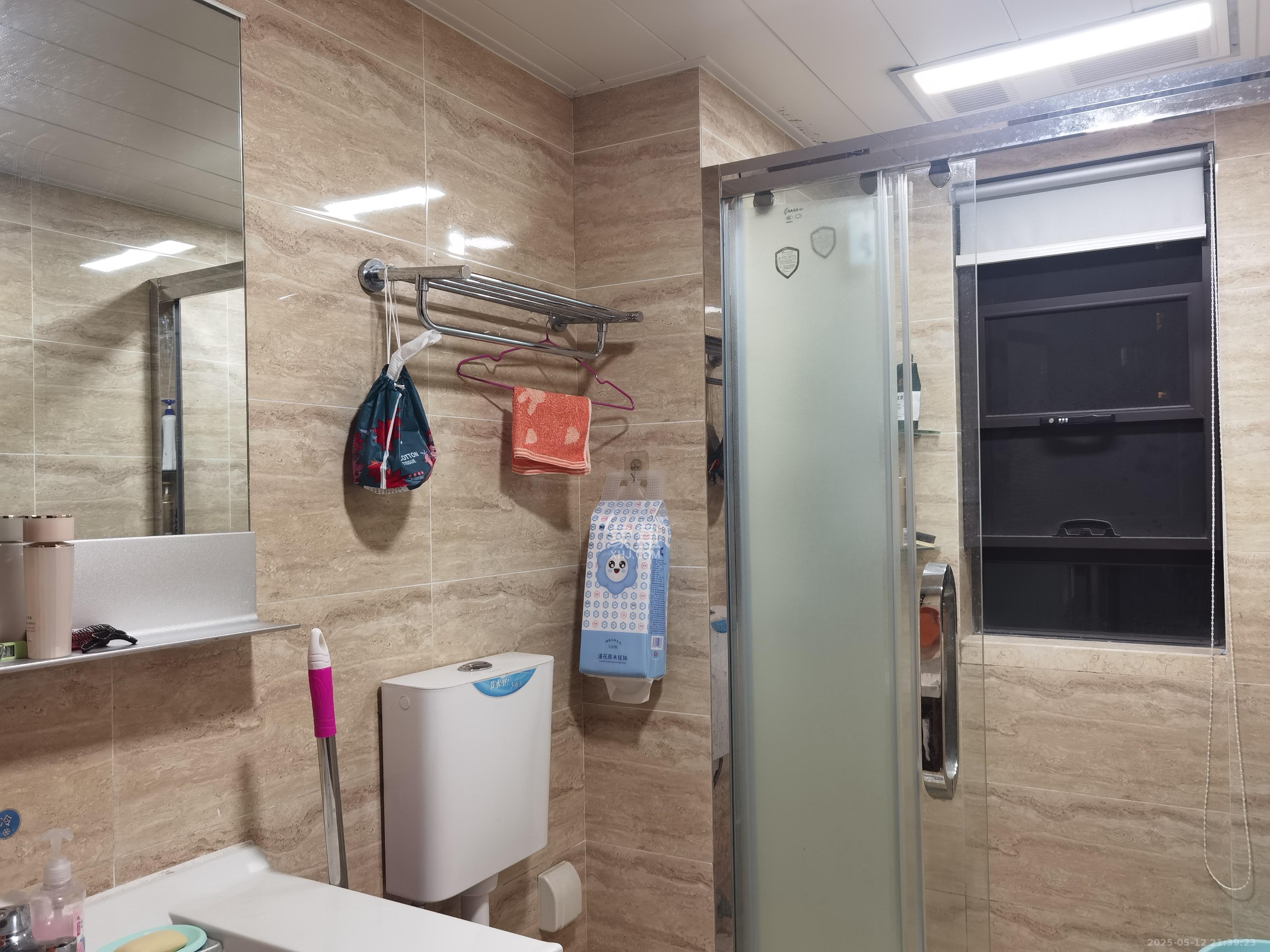 万科里梅溪郡  3室2厅2卫   3800.00元/月室内图