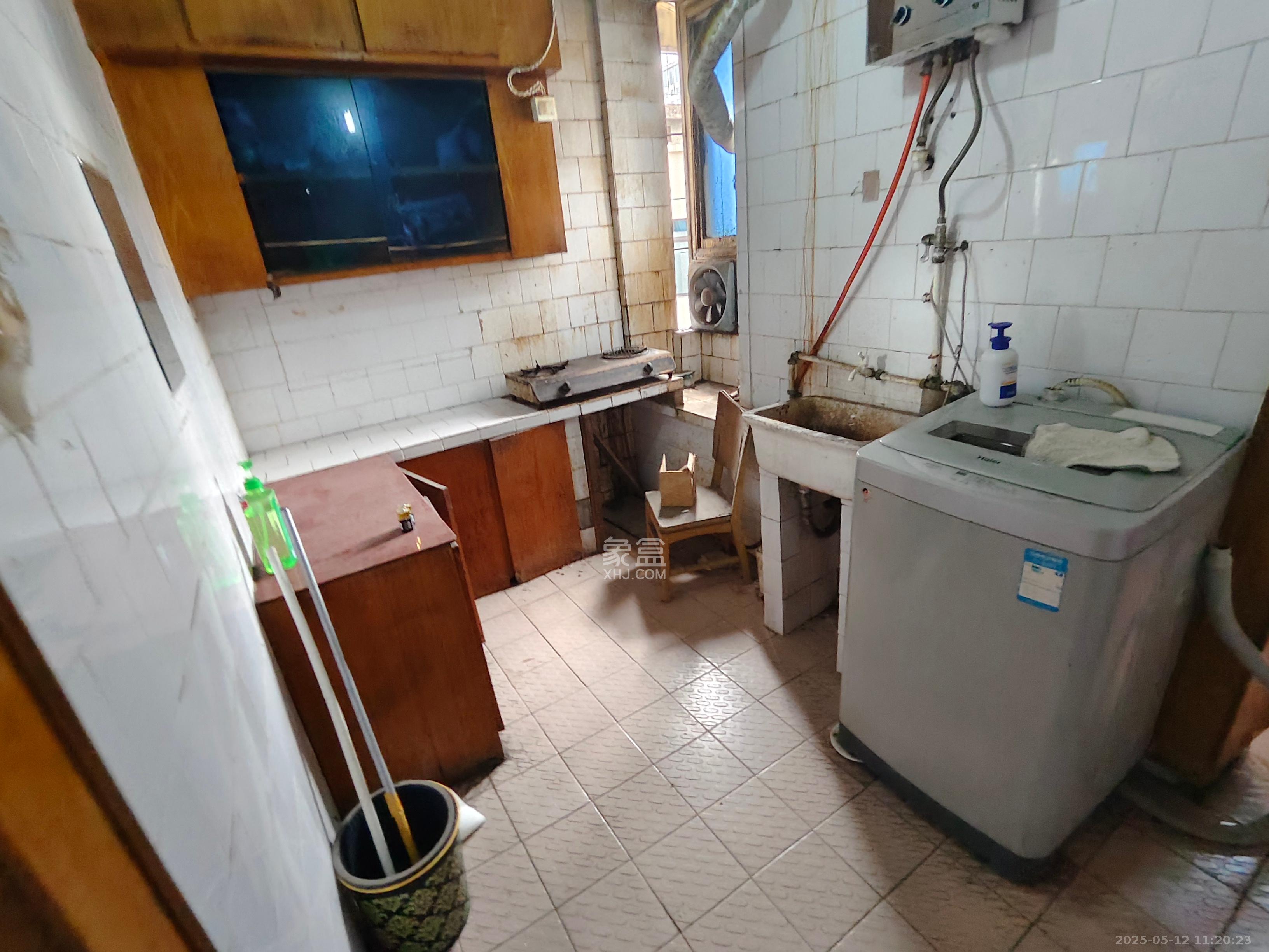 公安分局宿舍  2室1厅1卫    1200.0元/月室内图