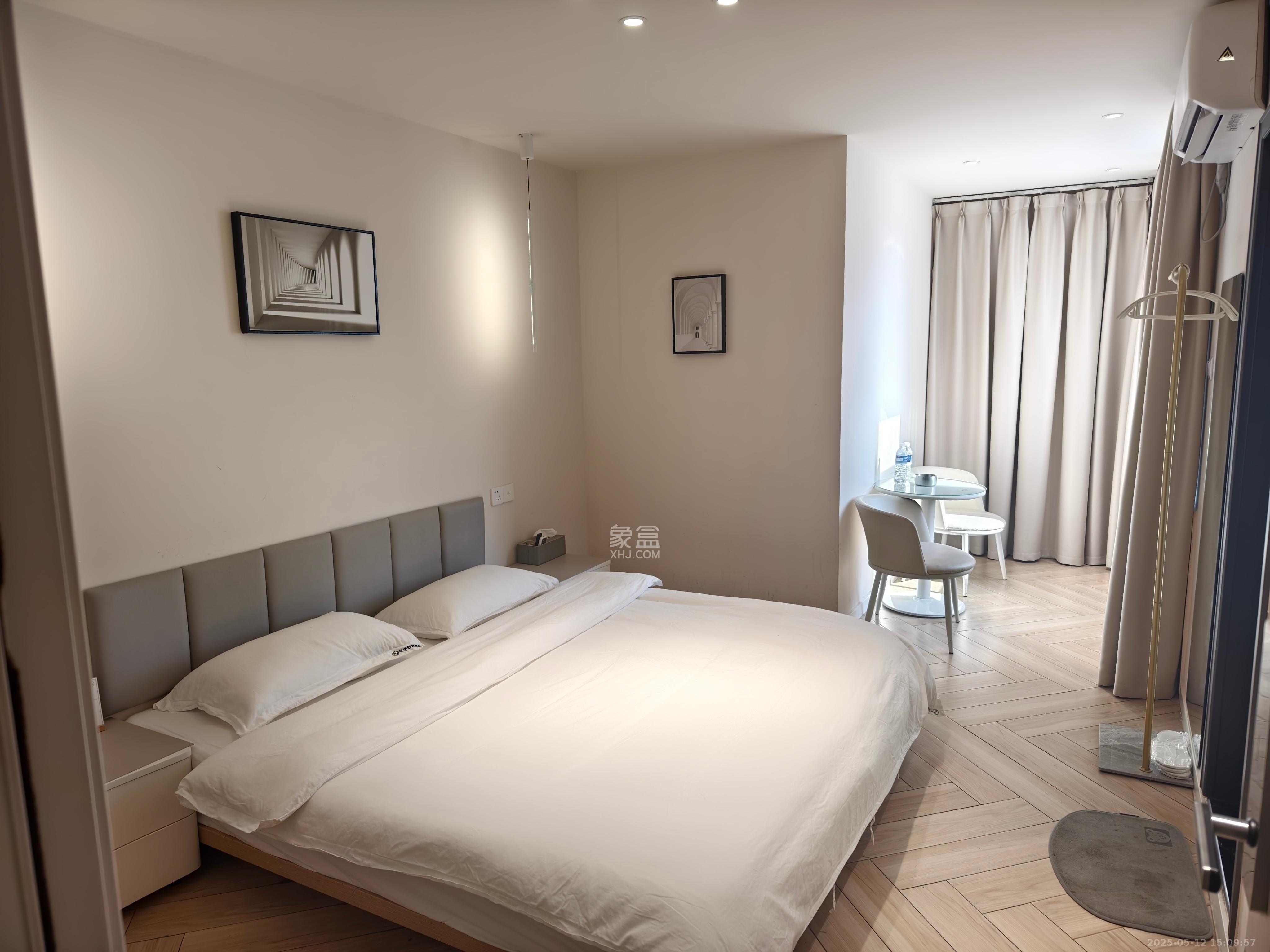 王府井公寓(福源公寓) 4室2厅2卫 4500.0元/月 王府井公寓(福源公寓) 4室2厅2卫 4500.0元/月室内图