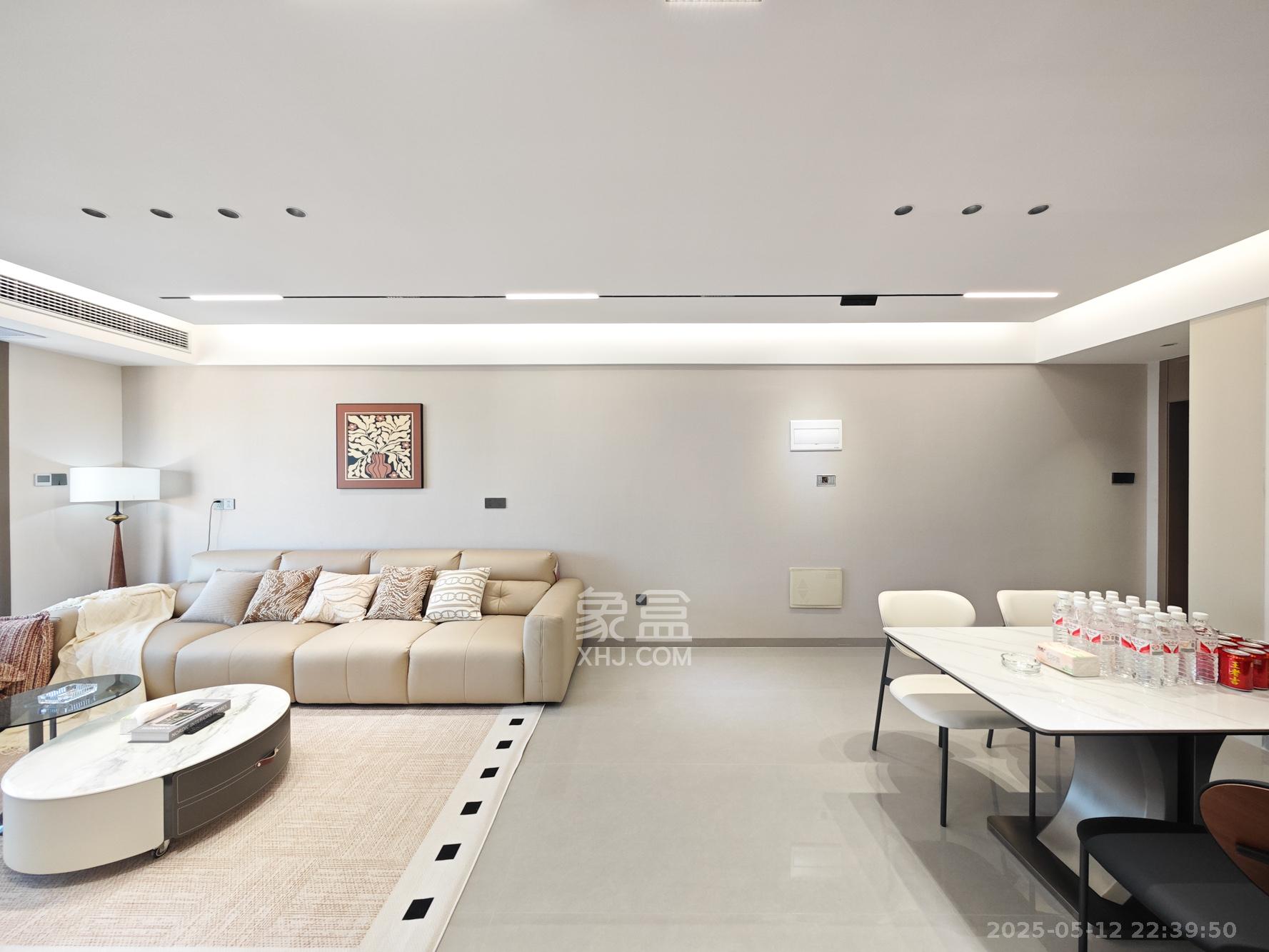 中建嘉和城  3室2厅1卫    95.8万 中建嘉和城  3室2厅1卫    95.8万客厅