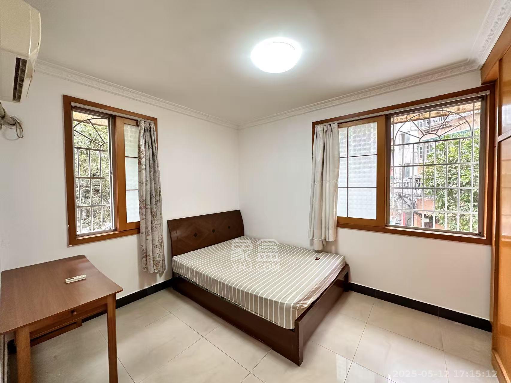 英才园二片 2室2厅2卫 2200.0元/月 英才园二片 2室2厅2卫 2200.0元/月室内图