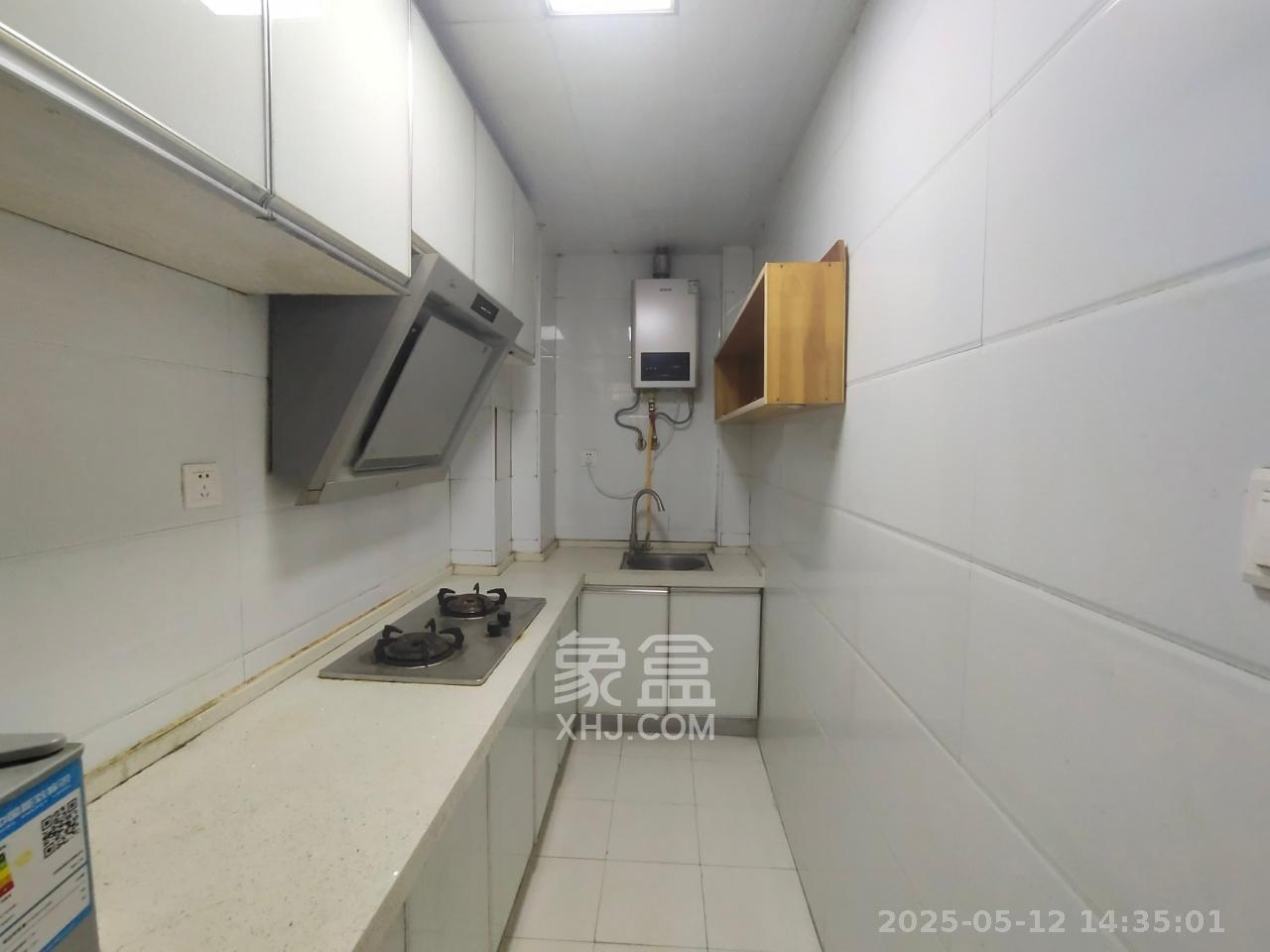蓝湾国际广场  2室1厅1卫   2500.00元/月室内图