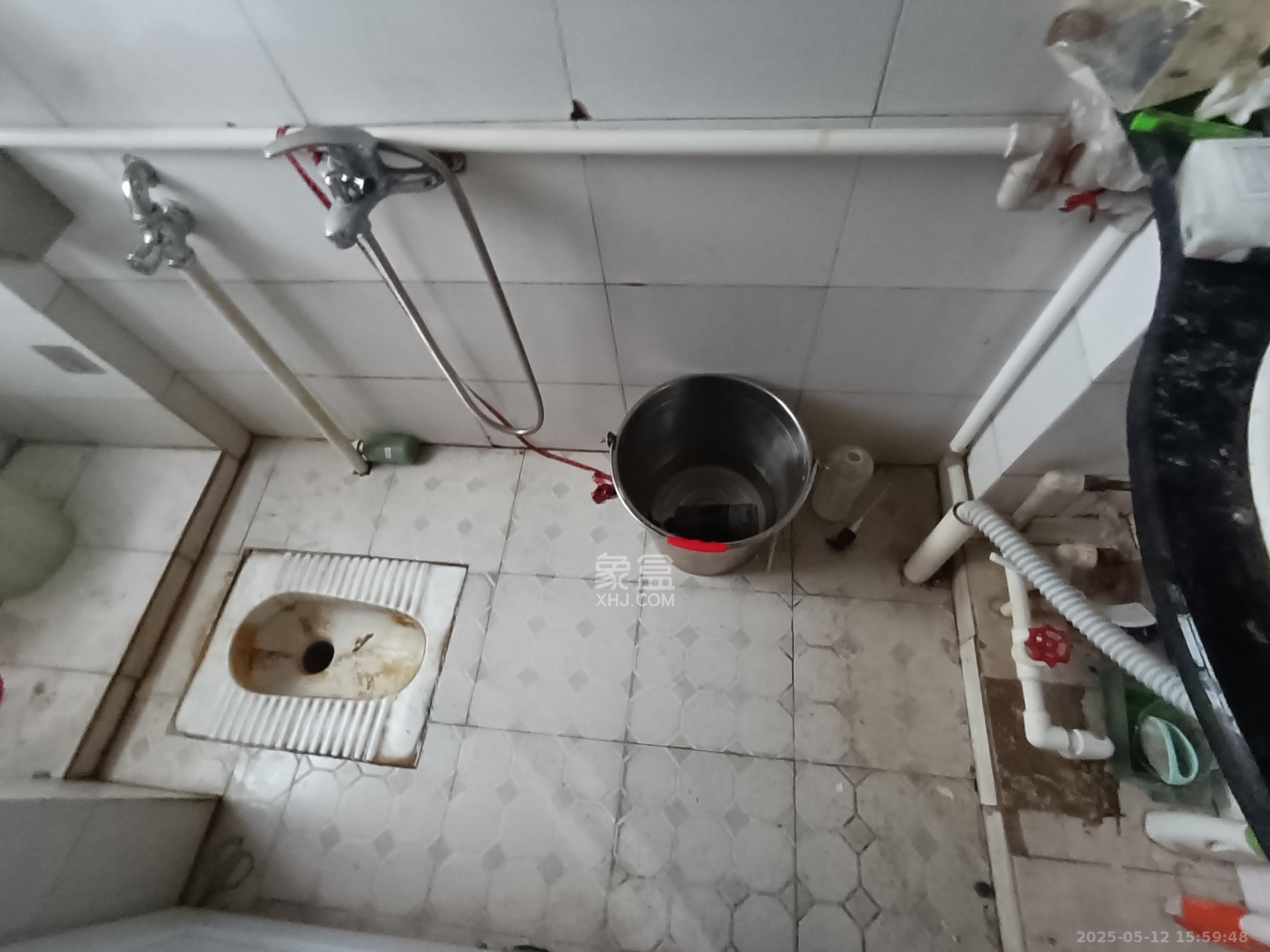 省建材机械厂宿舍 2室1厅1卫 1400.0元/月 省建材机械厂宿舍 2室1厅1卫 1400.0元/月室内图