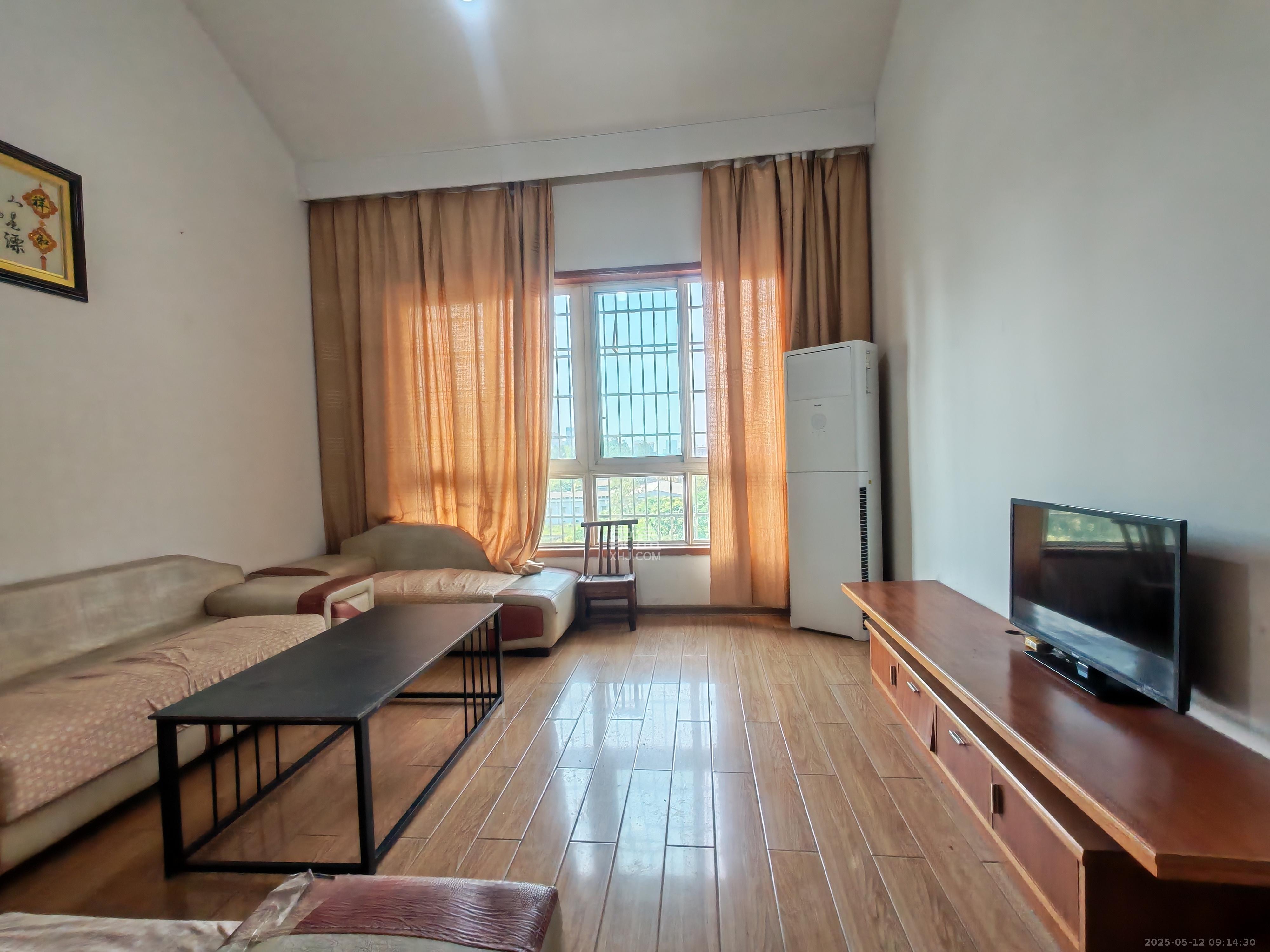 东城名苑 3室2厅2卫 1500.0元/月 东城名苑 3室2厅2卫 1500.0元/月室内图