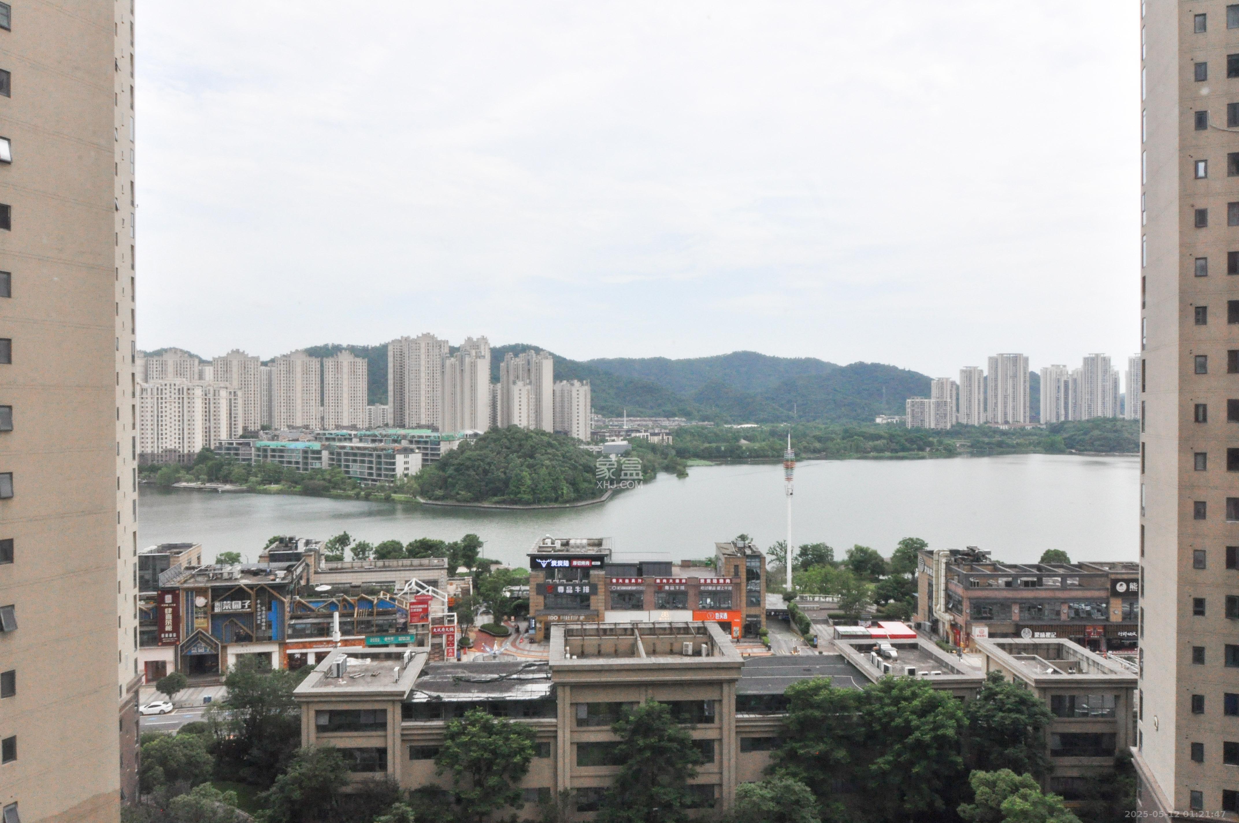中建梅溪湖中心  3室2厅2卫    158.0万其他