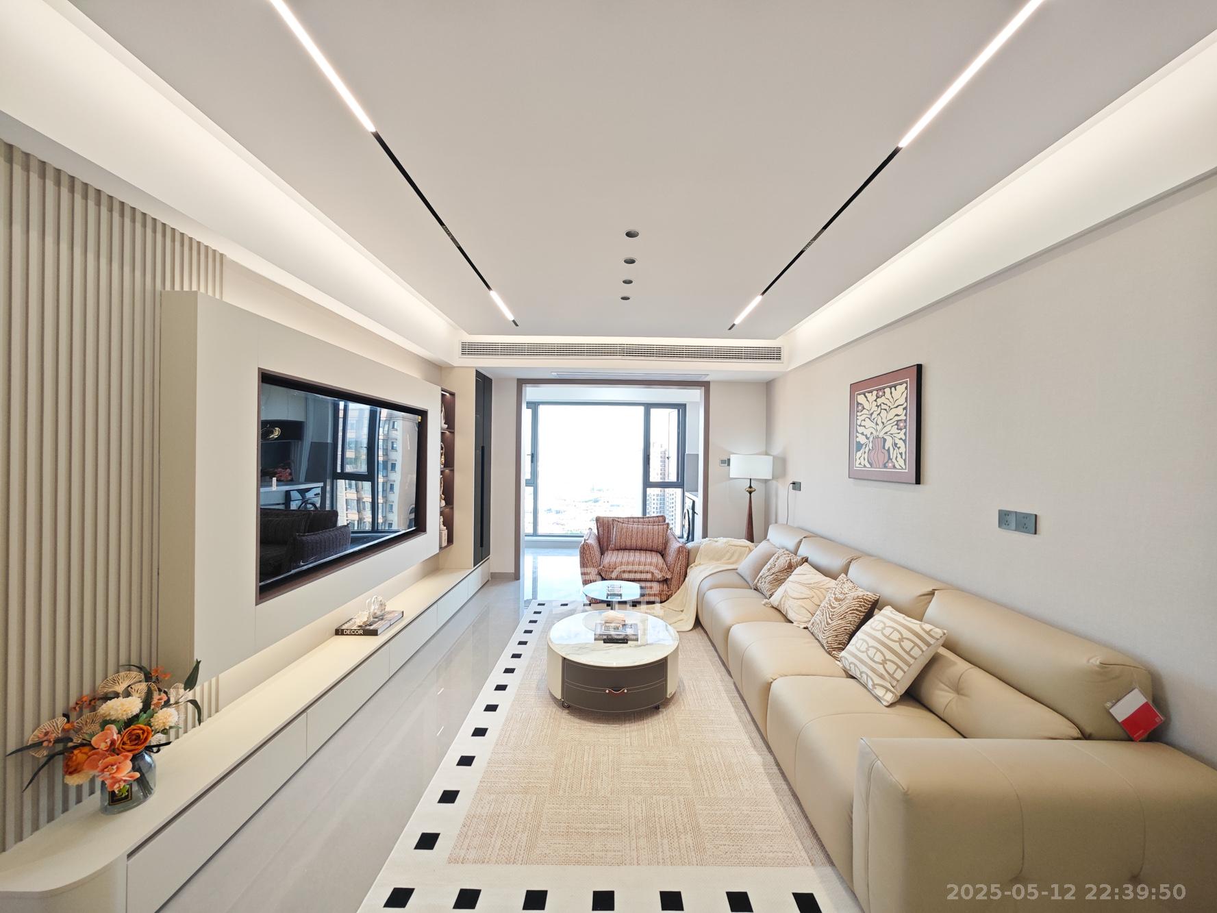 中建嘉和城  3室2厅1卫    95.8万 中建嘉和城  3室2厅1卫    95.8万客厅