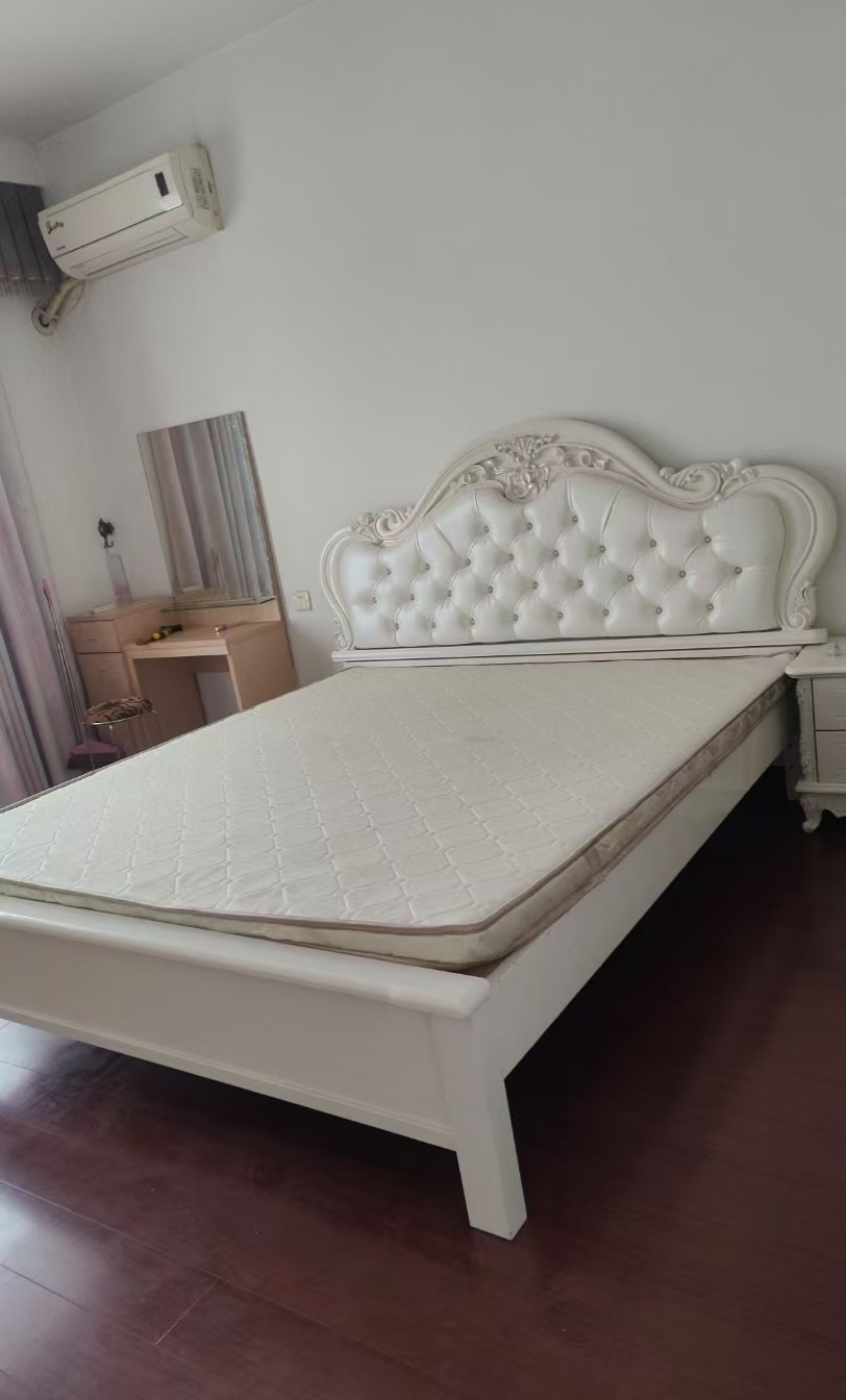 蒸湘世纪城 4室2厅2卫 1900.0元/月 蒸湘世纪城 4室2厅2卫 1900.0元/月室内图