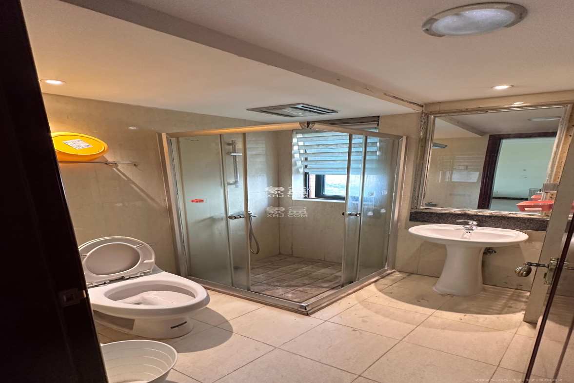 恒大雅苑 2室2厅1卫 2100.0元/月 恒大雅苑 2室2厅1卫 2100.0元/月室内图