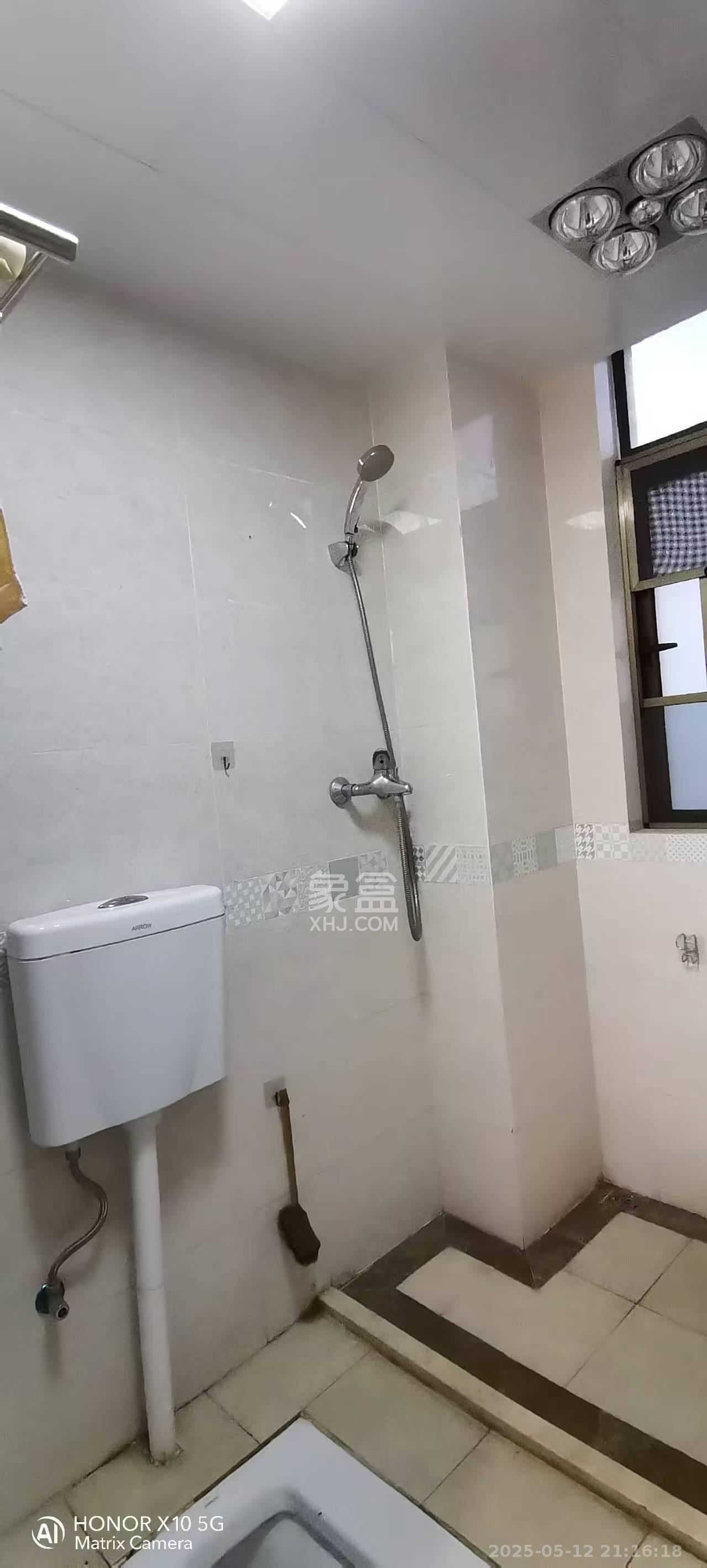 江山帝景哈佛  5室2厅2卫    3000.0元/月 江山帝景哈佛  5室2厅2卫    3000.0元/月室内图