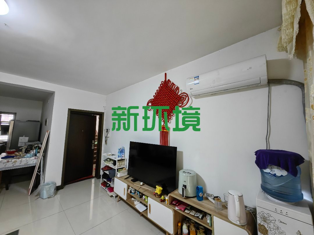 汇景名都  3室2厅2卫   52.80万客厅