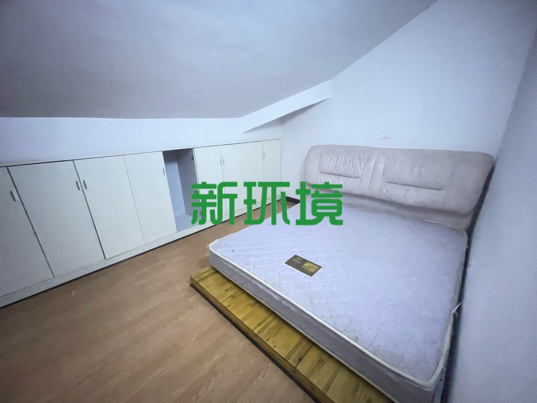 汇景名都  3室2厅2卫   72.00万客厅
