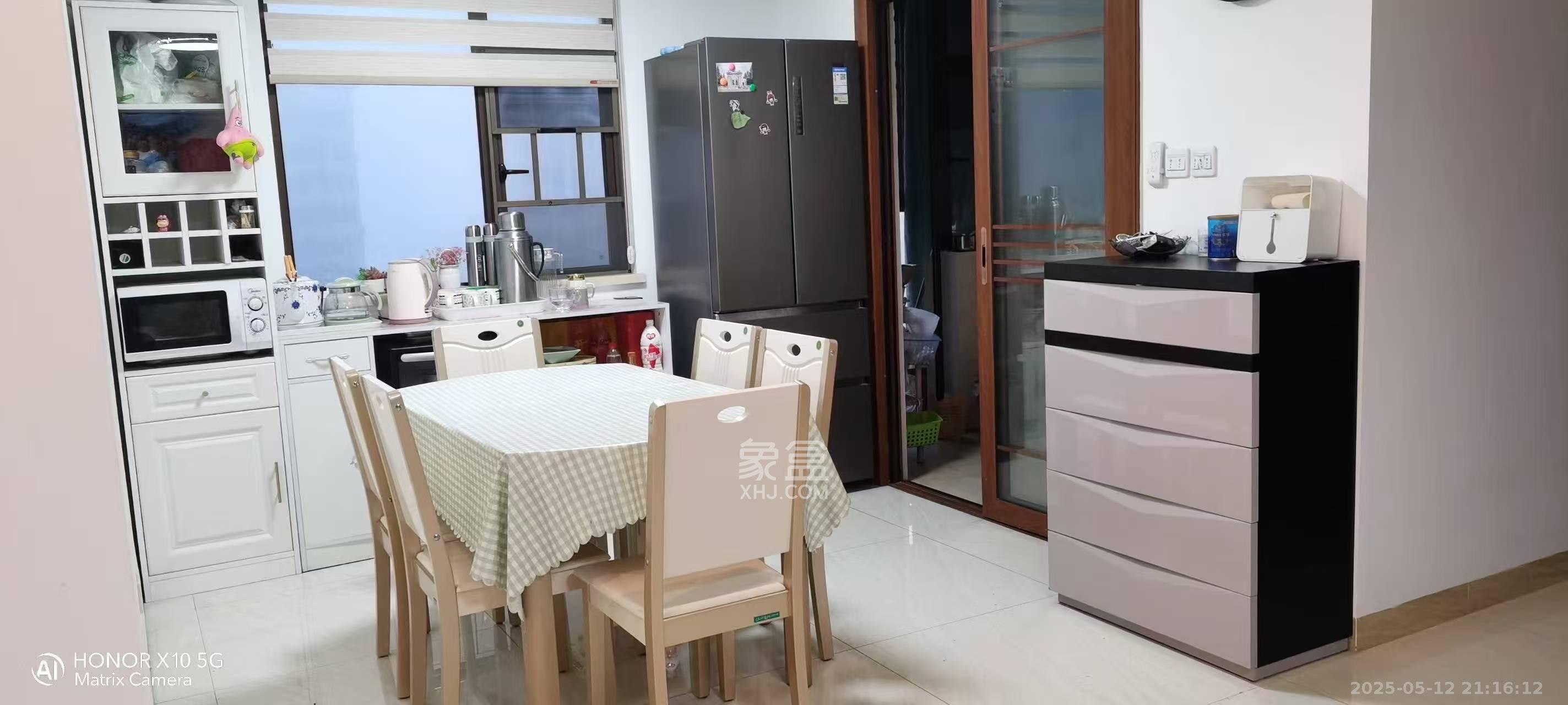 江山帝景哈佛  5室2厅2卫    3000.0元/月 江山帝景哈佛  5室2厅2卫    3000.0元/月