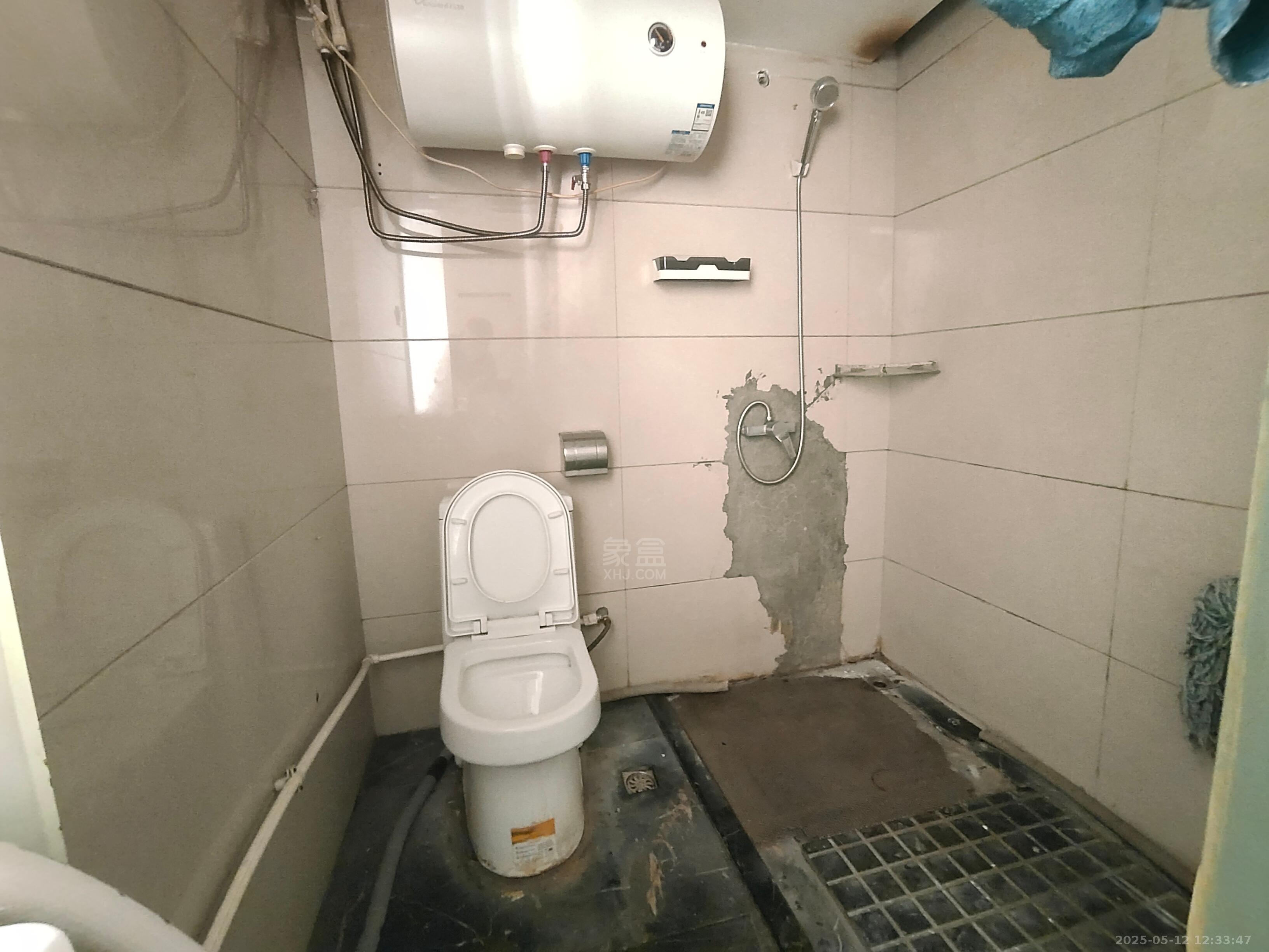 鸿益广场 1室1厅1卫 650.0元/月 鸿益广场 1室1厅1卫 650.0元/月室内图