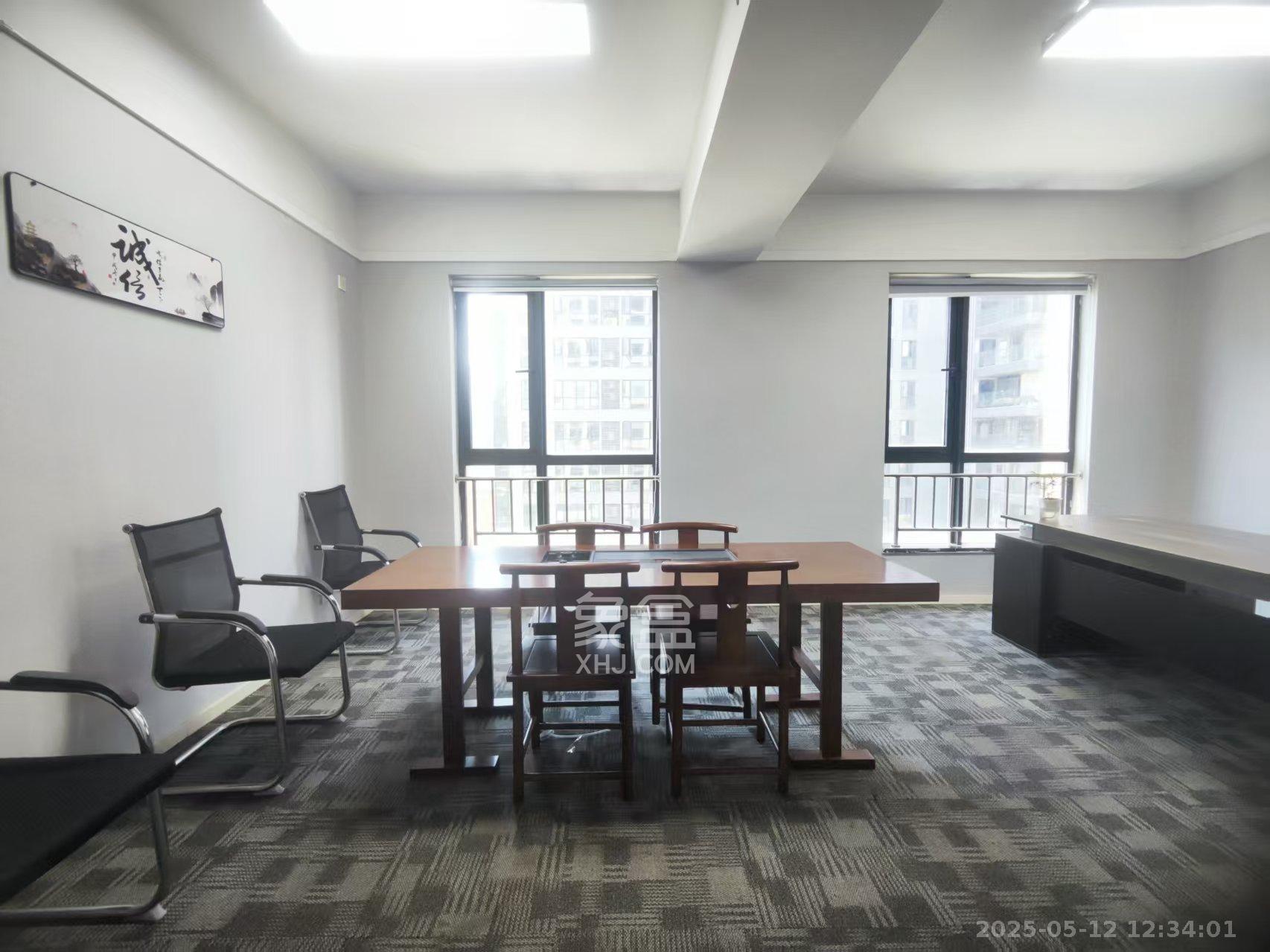 德思勤城市广场(宝格丽公寓) 1室0厅0卫 3500.0元/月 德思勤城市广场(宝格丽公寓) 1室0厅0卫 3500.0元/月室内图