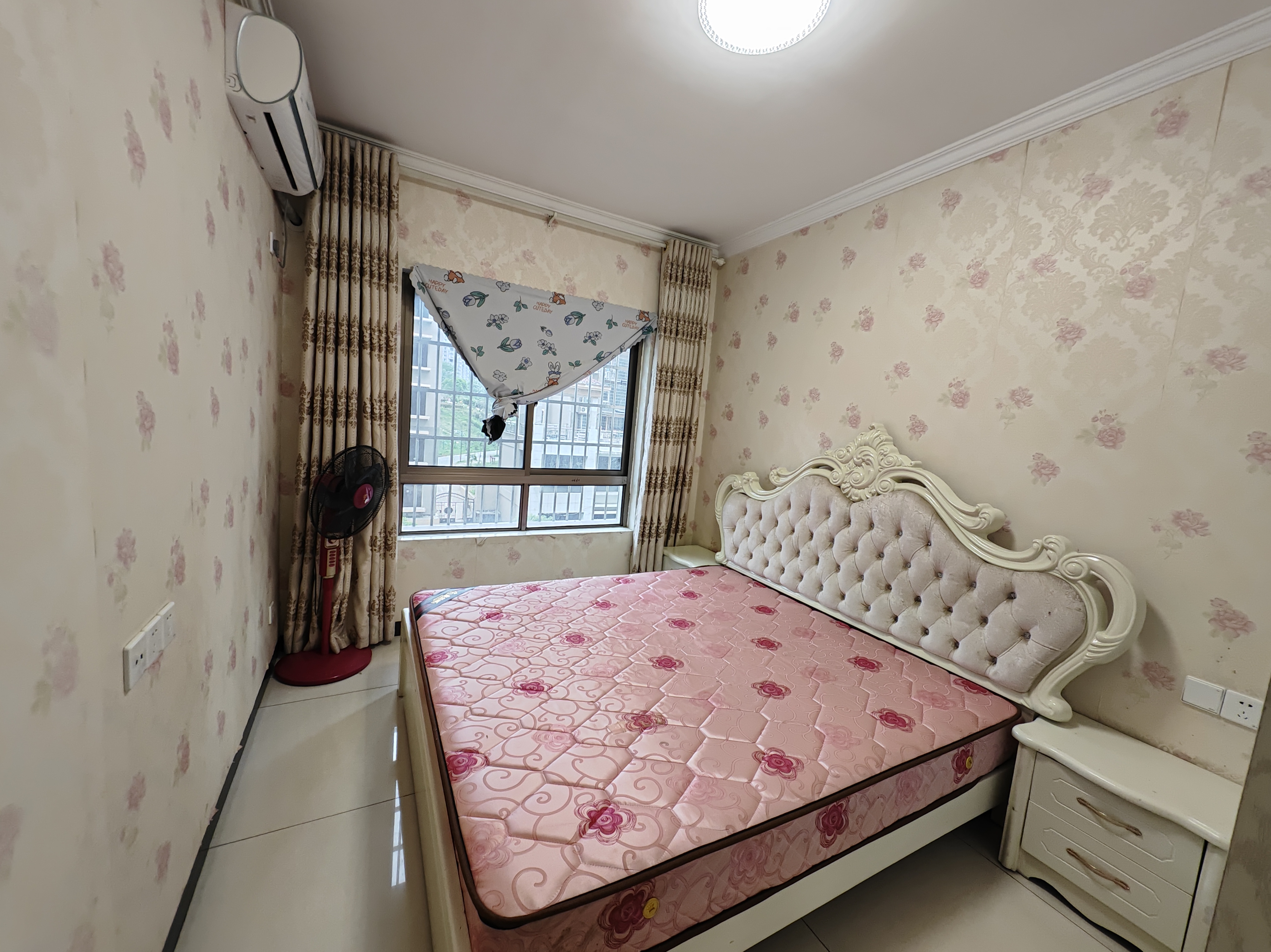 环保欣苑 2室2厅1卫 48.0万 环保欣苑 2室2厅1卫 48.0万客厅