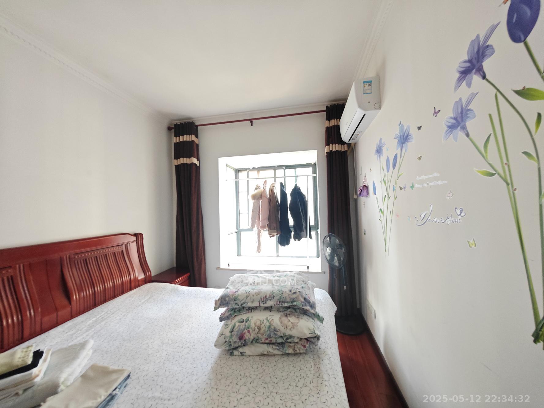 世纪桃花苑  2室2厅1卫    63.8万卧室