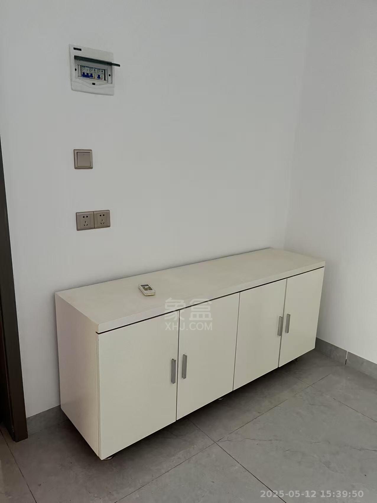 铁路小区  2室2厅1卫   1200.00元/月室内图