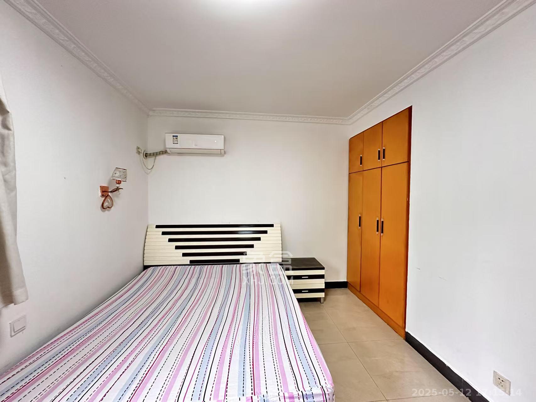 英才园二片 2室2厅2卫 2200.0元/月 英才园二片 2室2厅2卫 2200.0元/月室内图