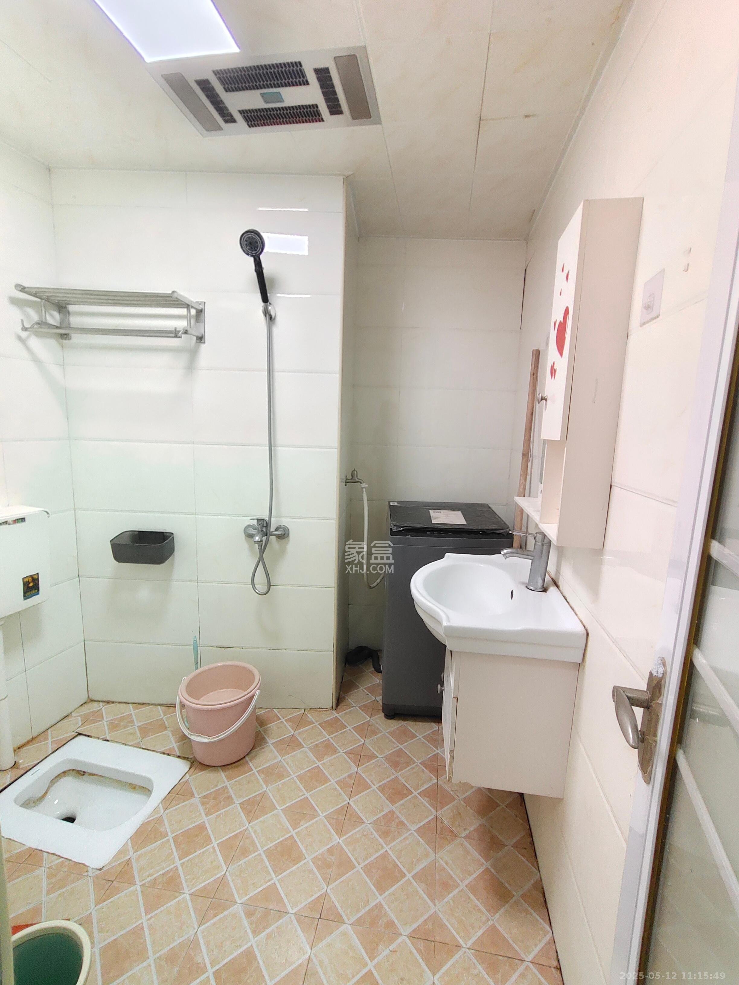 湖韵佳苑  2室1厅1卫   1700.00元/月室内图