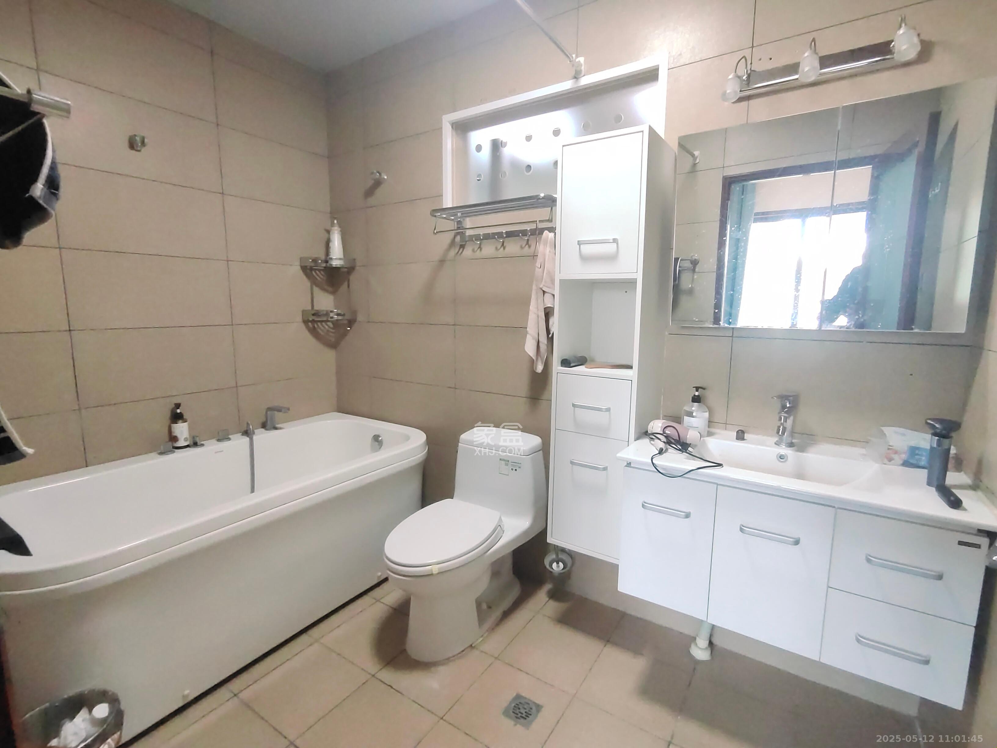 汀湘十里 7室3厅4卫 15000.0元/月 汀湘十里 7室3厅4卫 15000.0元/月室内图