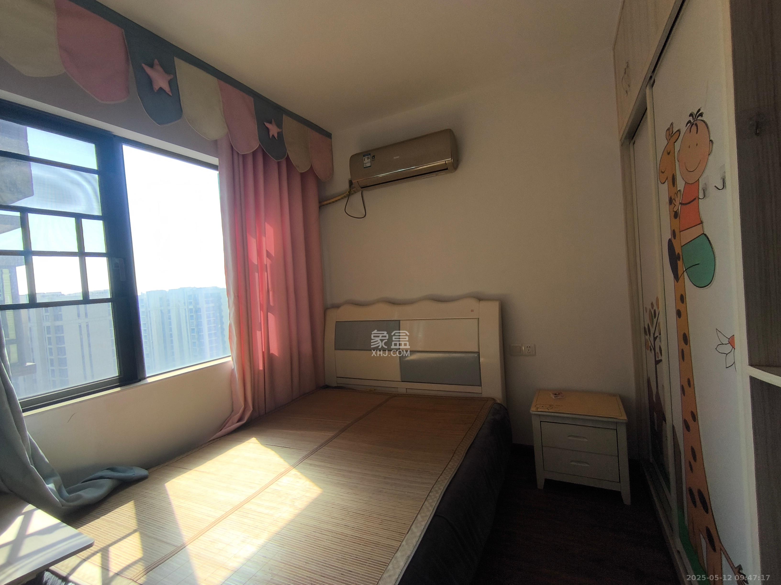 海伦堡爱ME城市  1室0厅0卫   2200.00元/月